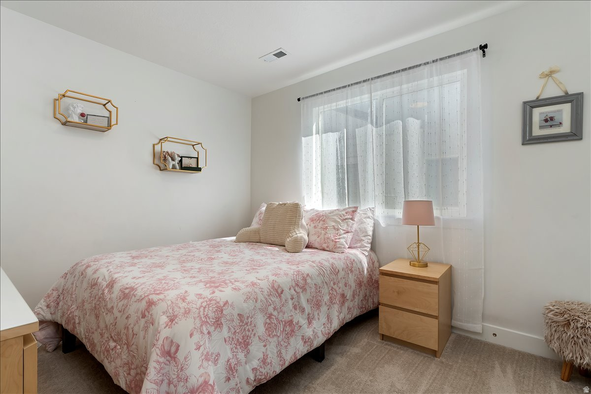 MOUNTAIN RIDGE - Residential