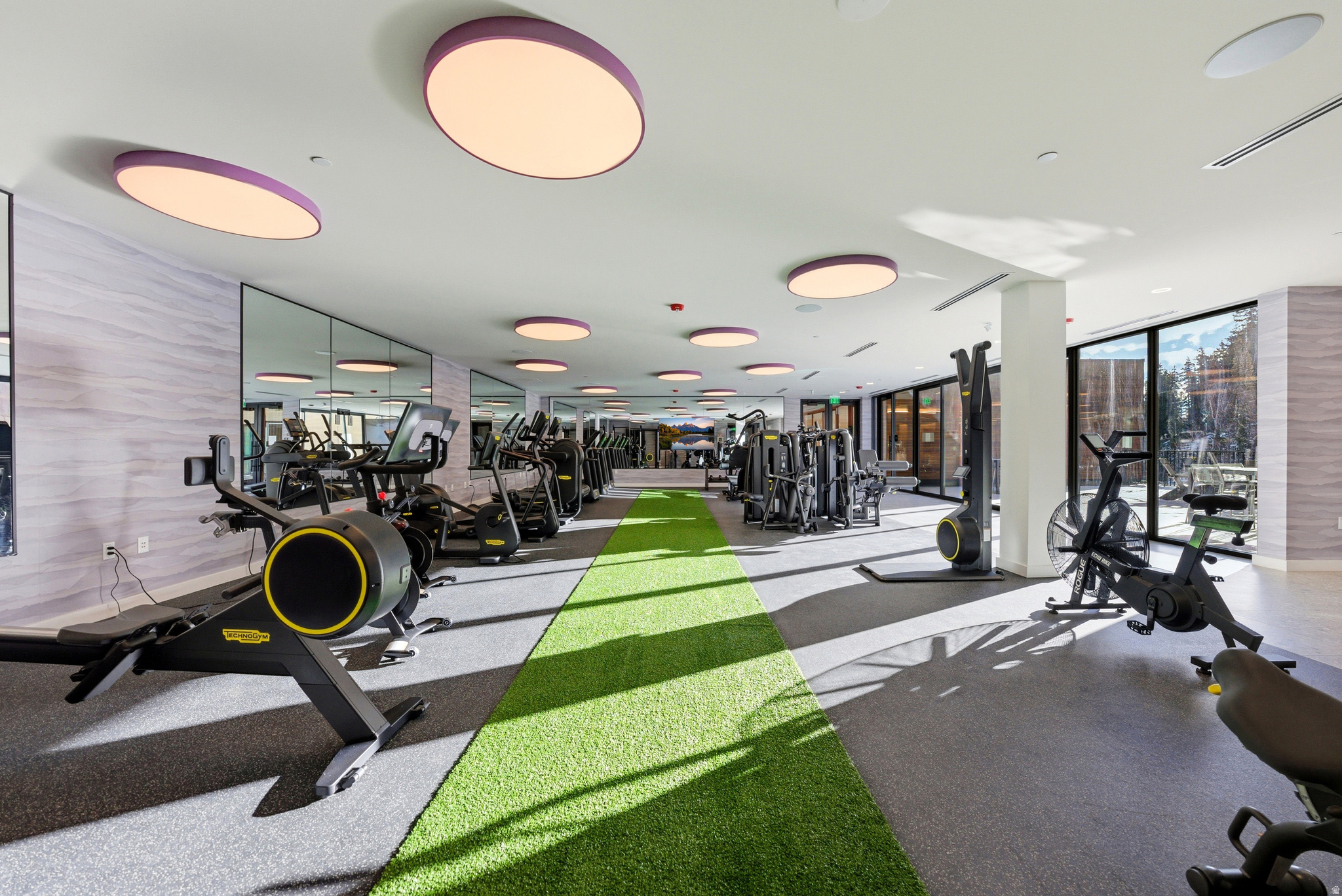 FOUNDERS PLACE - Residential