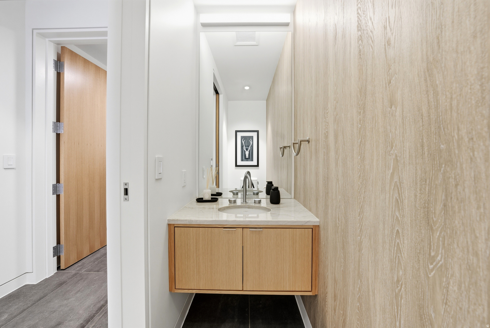 FOUNDERS PLACE - Residential