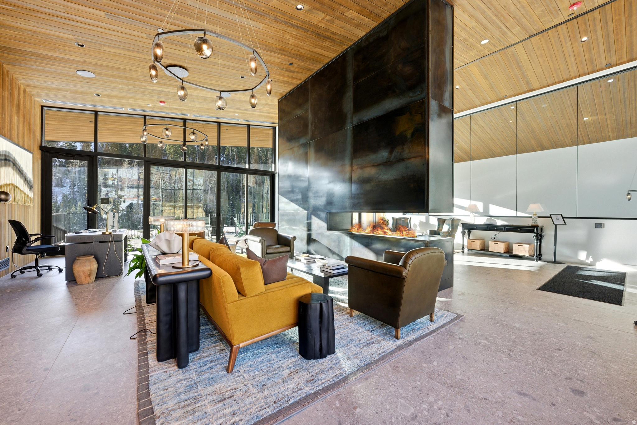 FOUNDERS PLACE - Residential