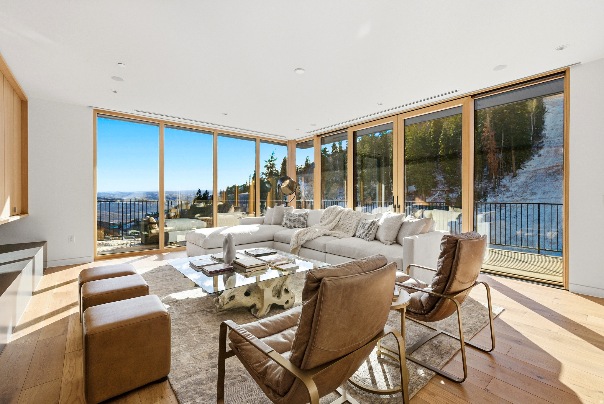 FOUNDERS PLACE - Residential