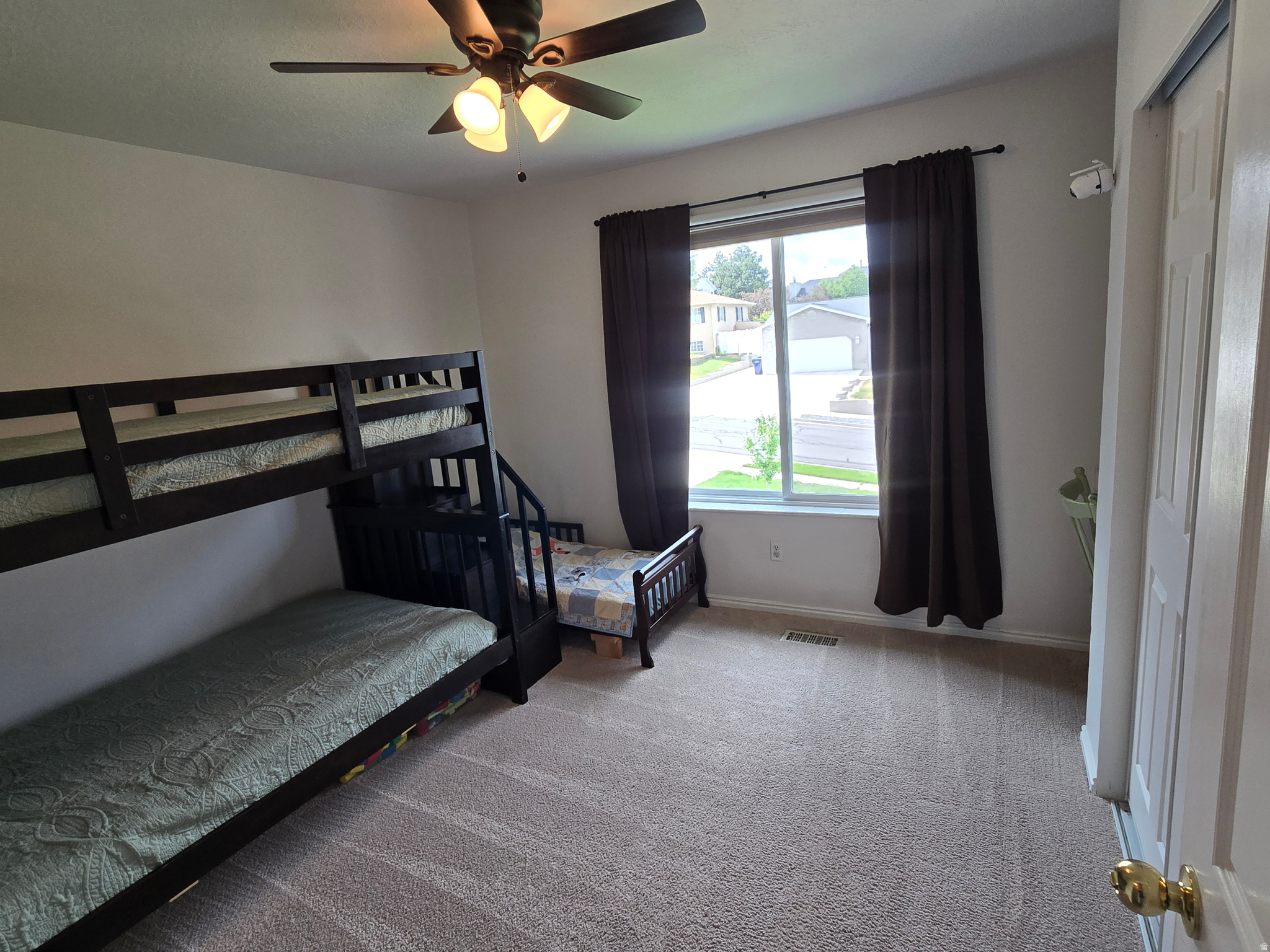 EASTRIDGE V - Residential