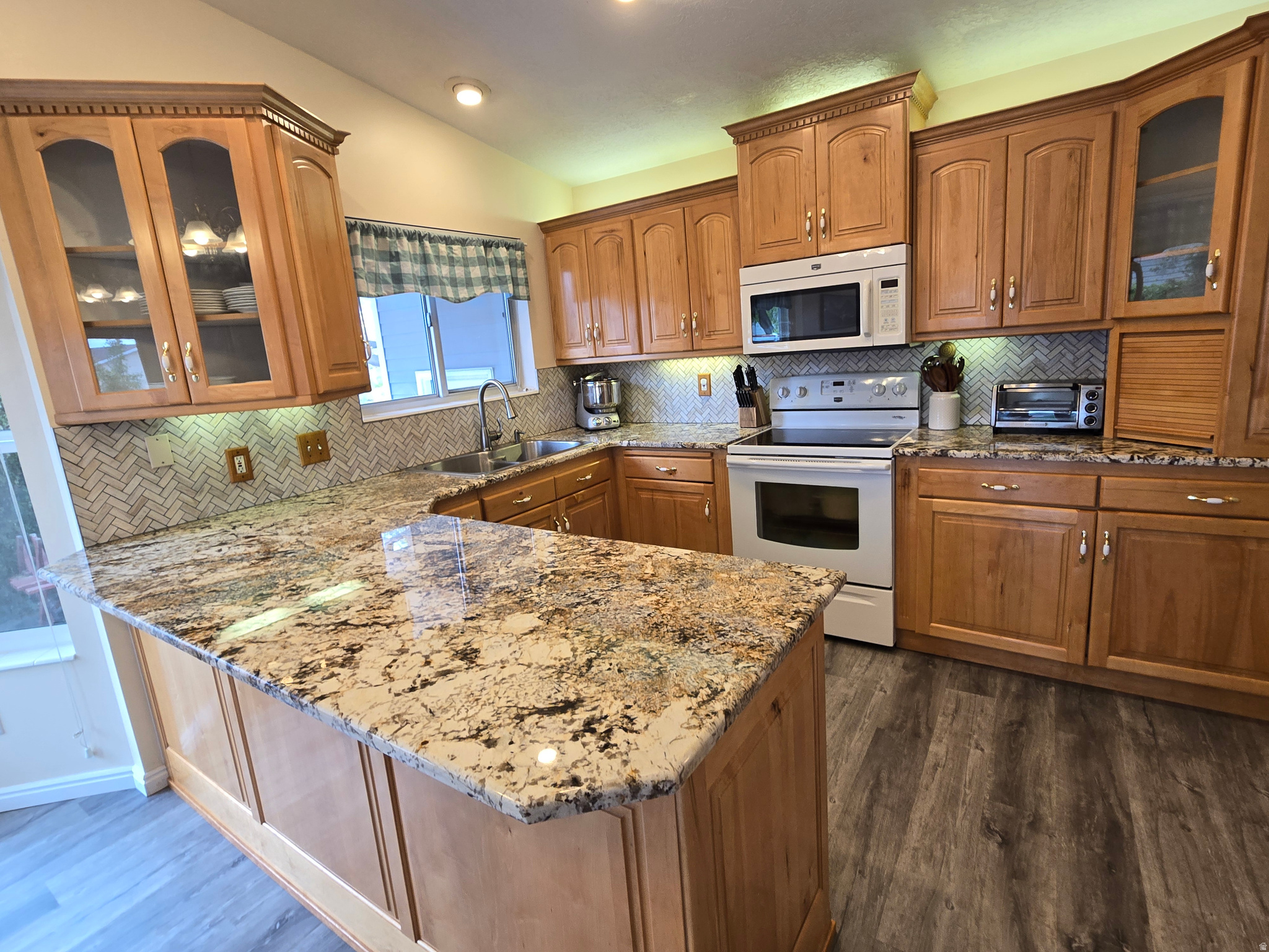 EASTRIDGE V - Residential