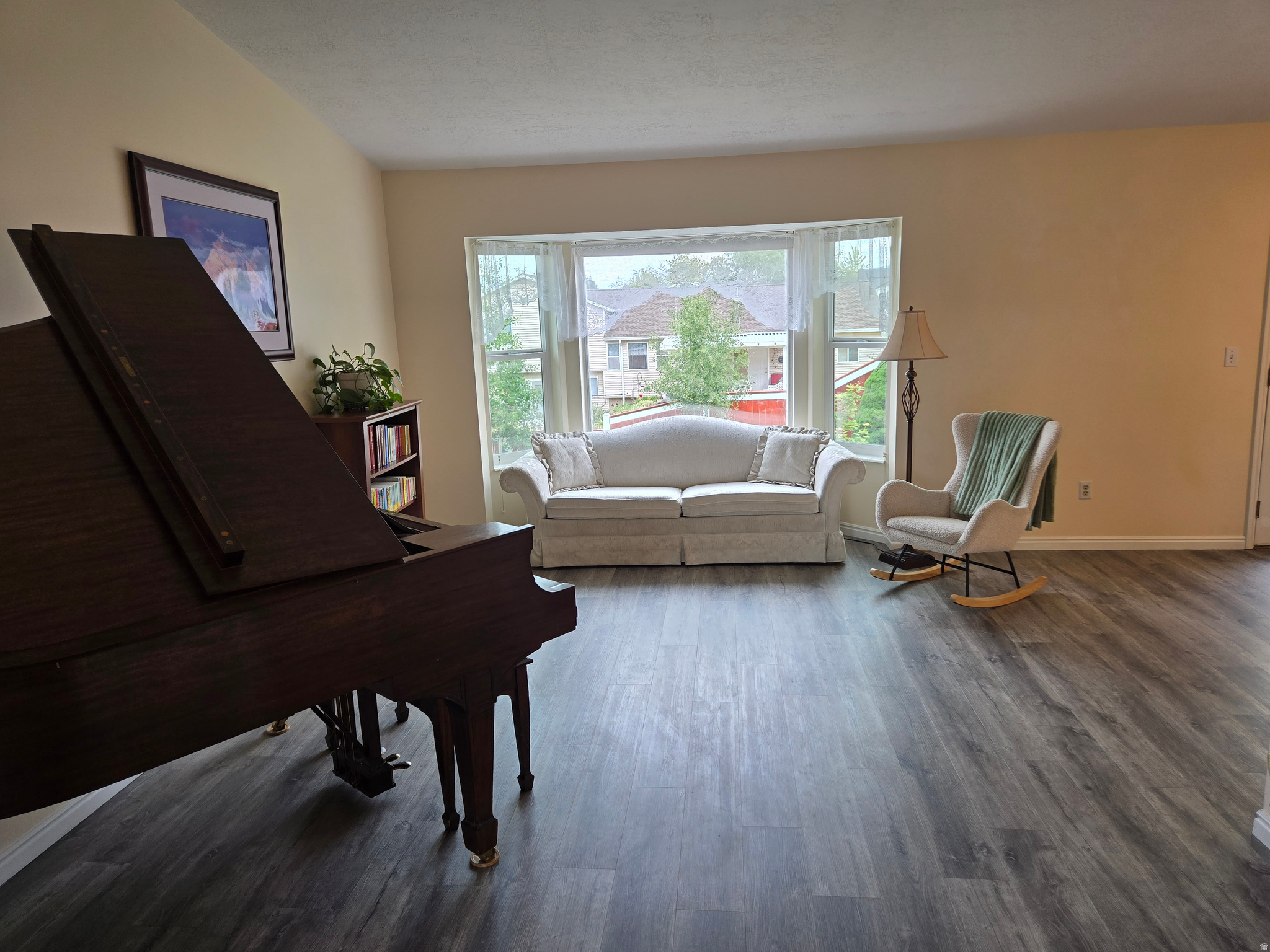 EASTRIDGE V - Residential