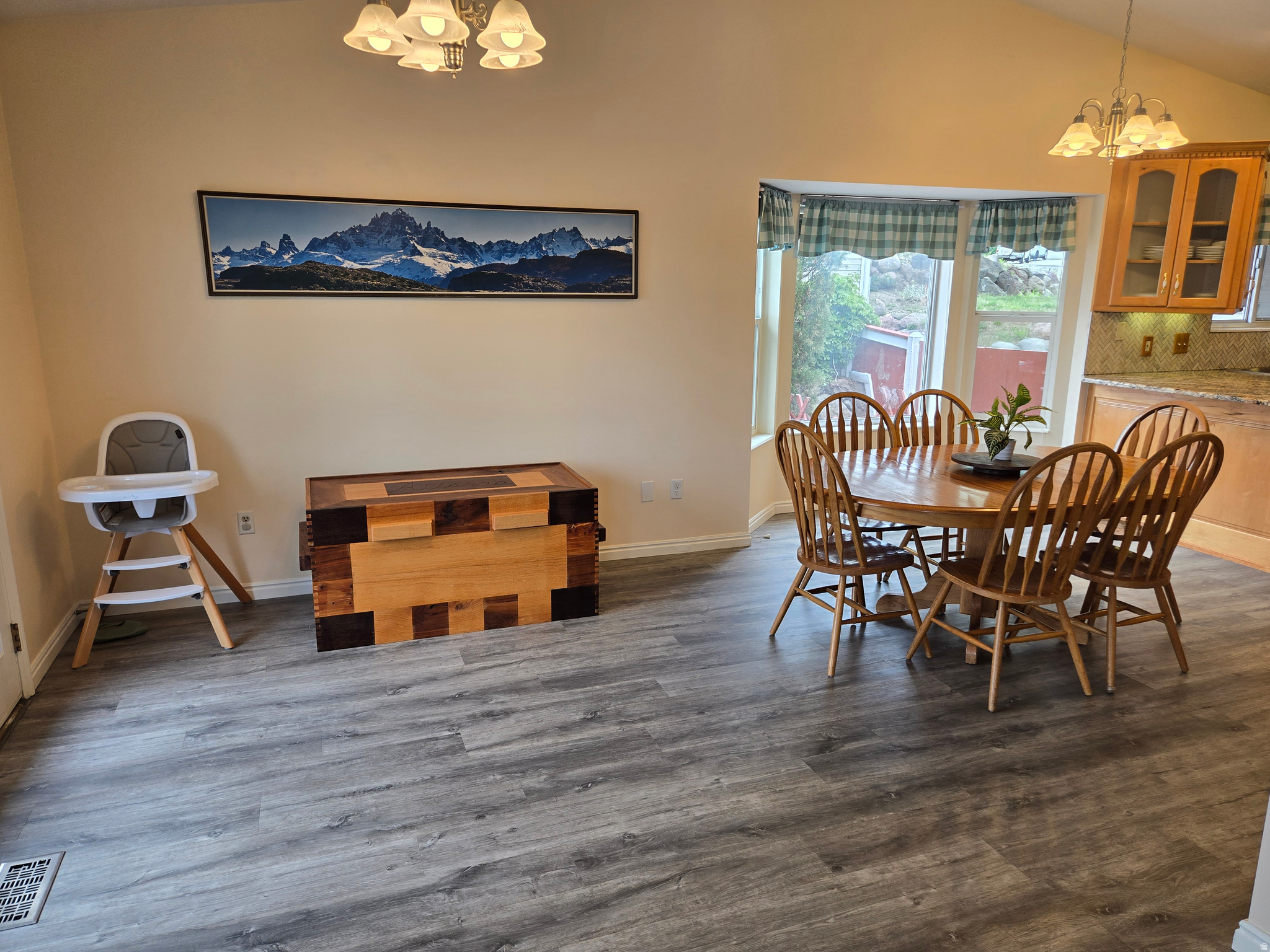 EASTRIDGE V - Residential