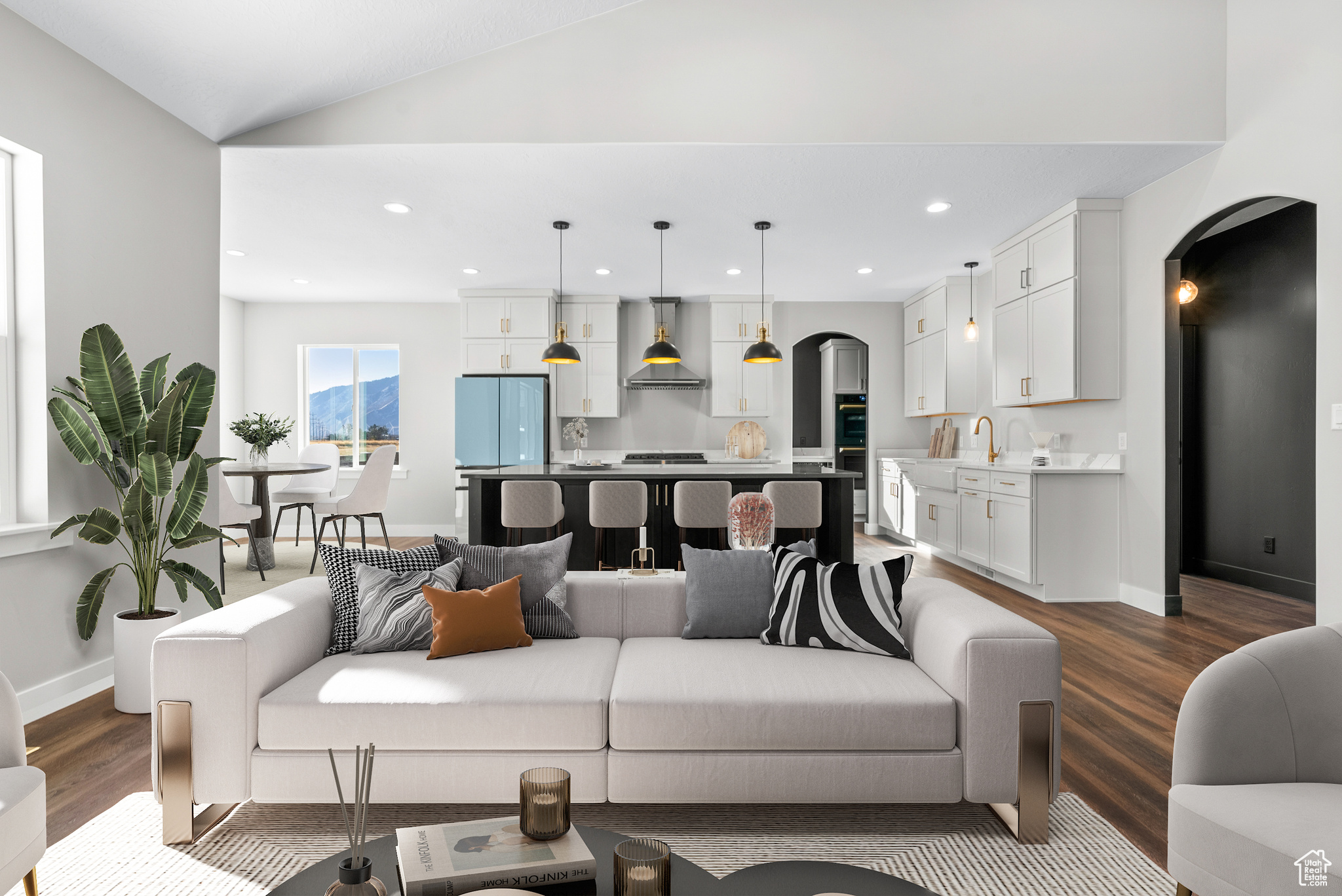 PARK ESTATES - Residential