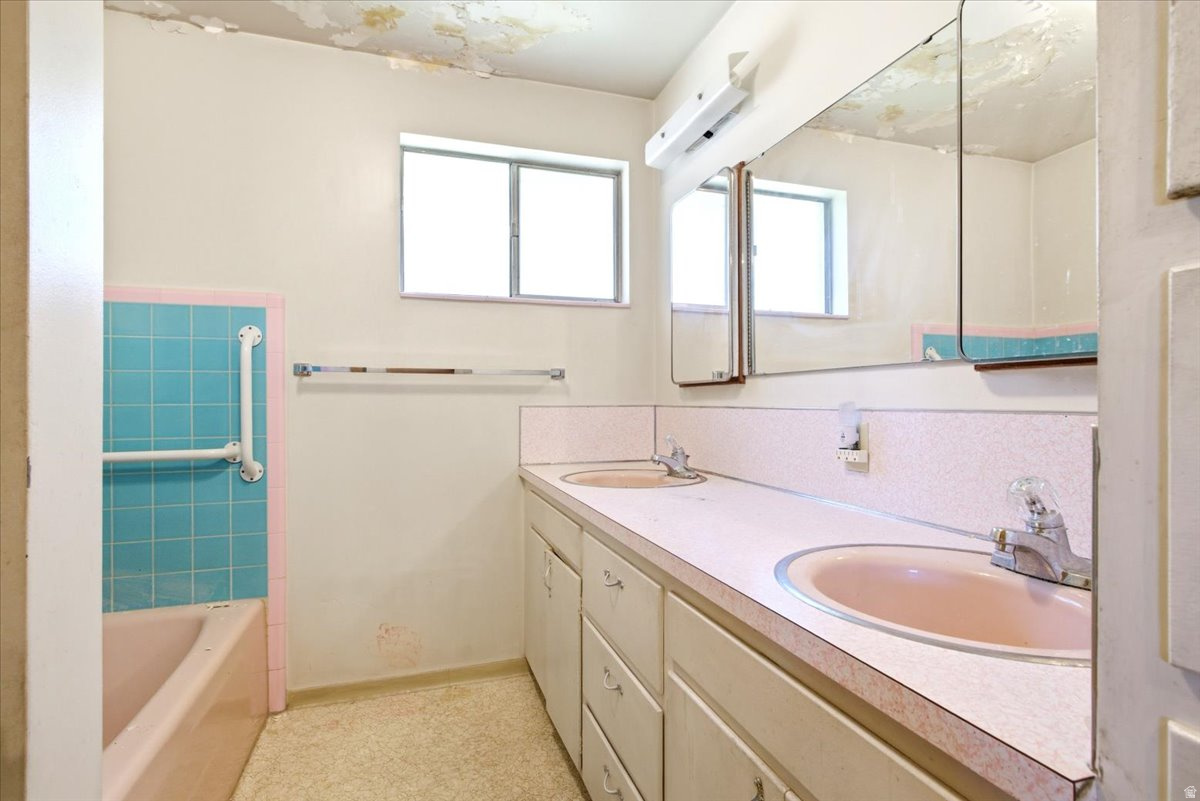 PEACHWOOD ESTATES - Residential