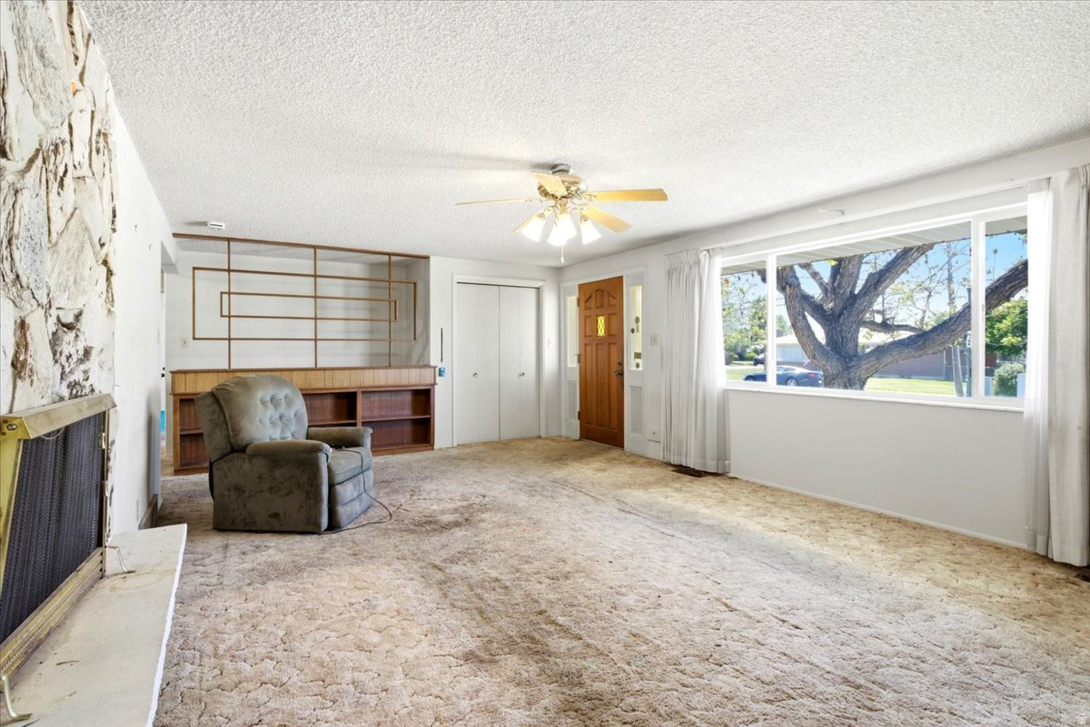PEACHWOOD ESTATES - Residential