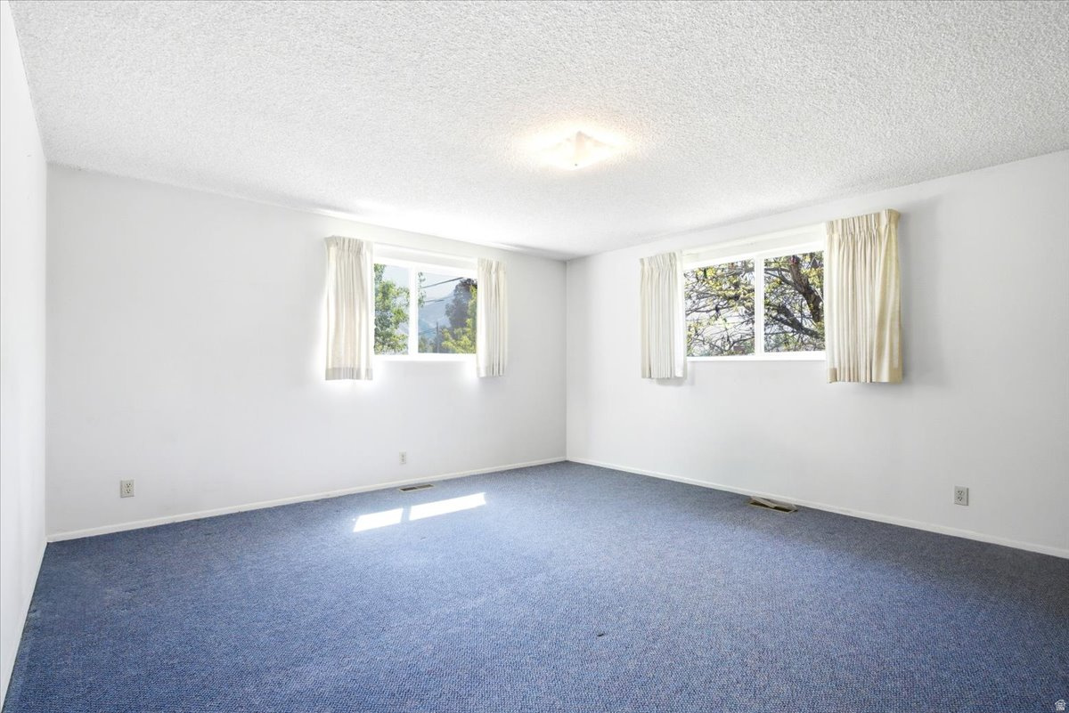 PEACHWOOD ESTATES - Residential