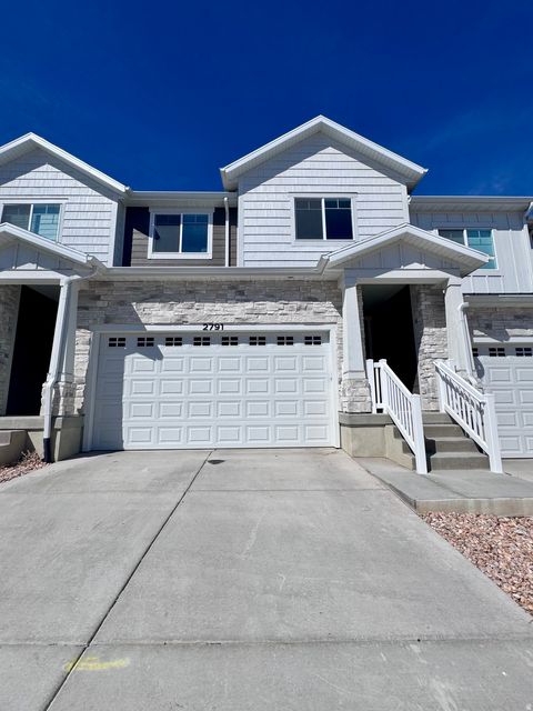 Photo of 2791 N RED VELVET LN, Saratoga Springs, UT 84045 (MLS # 2148502)
