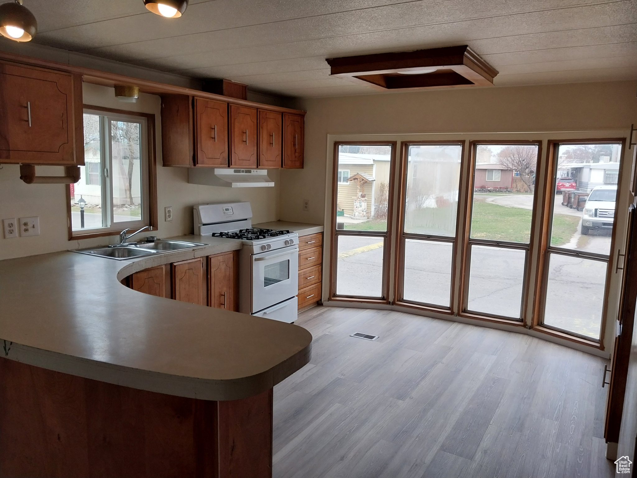 173 W Eastgate Dr, Sandy, Utah image 4