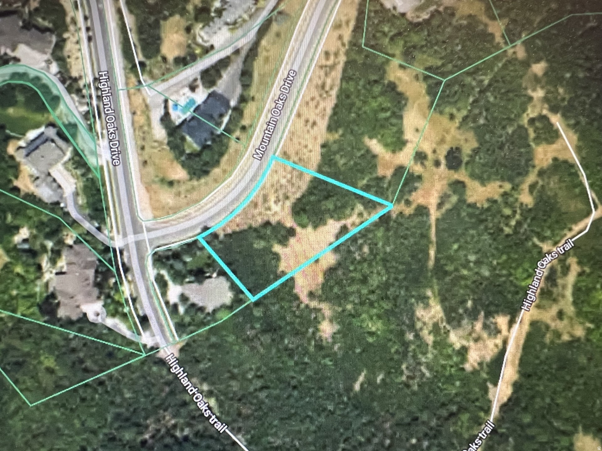 HIGHLAND OAKS SUB - Land