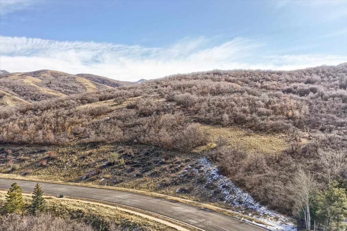 HIGHLAND OAKS SUB - Land