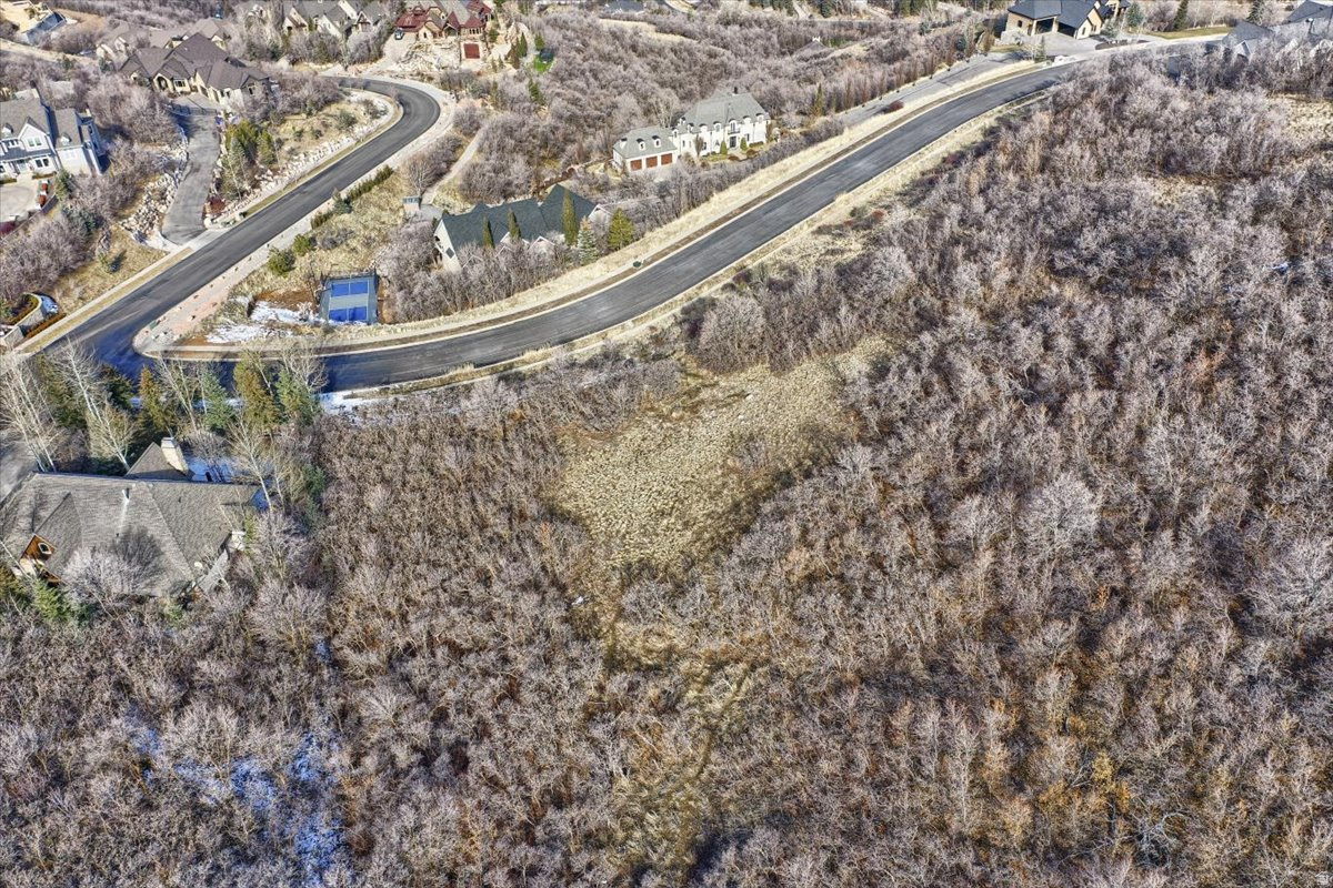 HIGHLAND OAKS SUB - Land