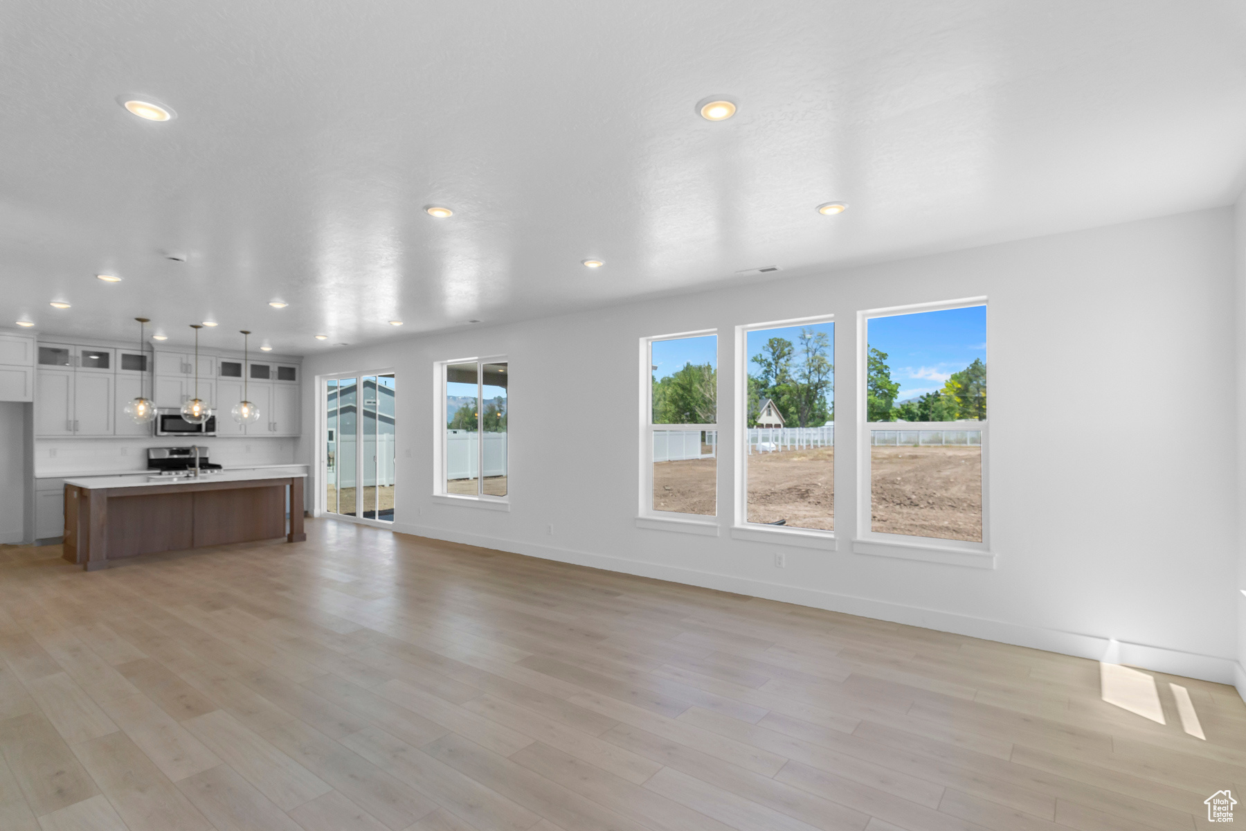 678 N 600 #103, Tremonton, Utah image 37