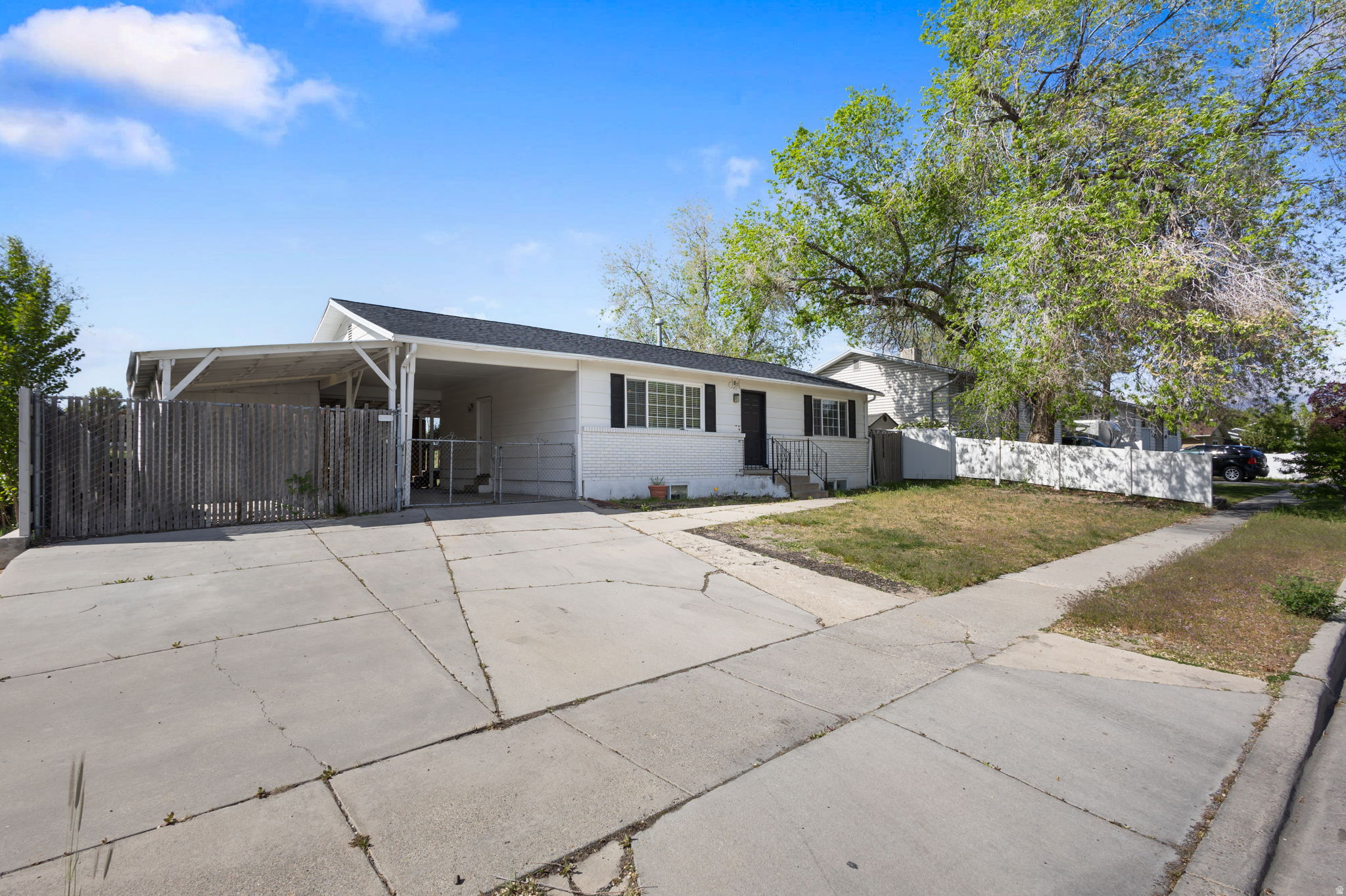 HECTOR VILLAGE - Residential