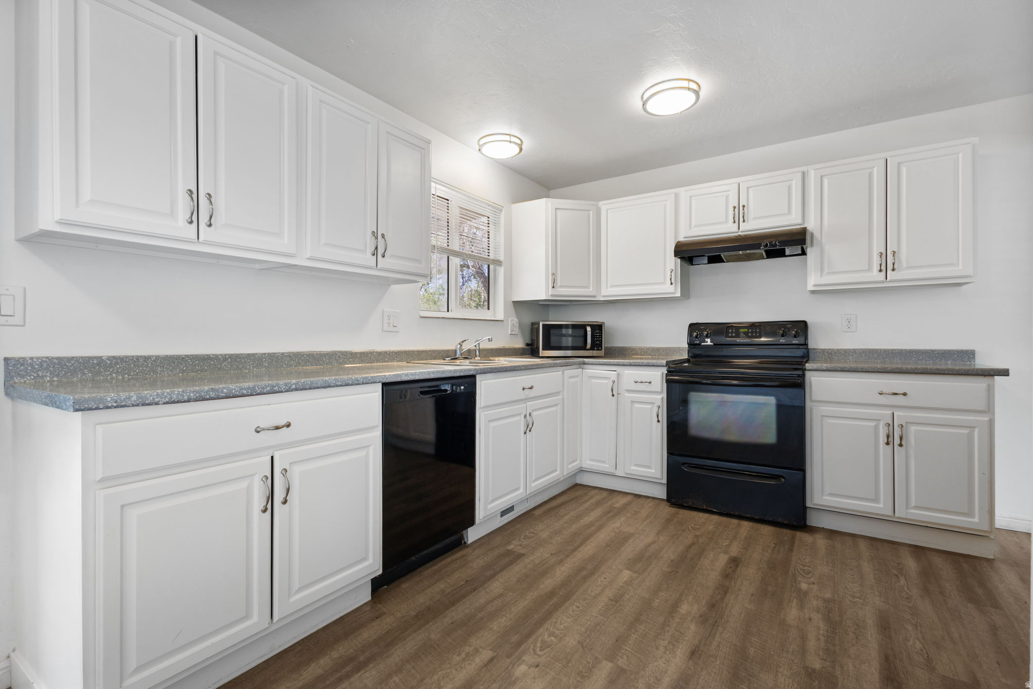 HECTOR VILLAGE - Residential