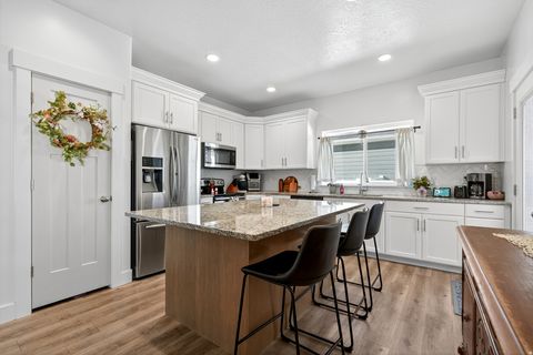 Tiny photo for 961 N 120 E, Santaquin, UT 84655 (MLS # 2122396)