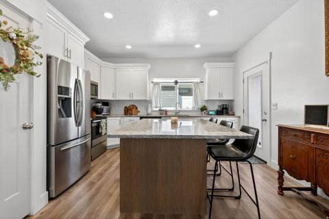 Tiny photo for 961 N 120 E, Santaquin, UT 84655 (MLS # 2122396)