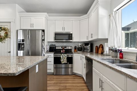 Tiny photo for 961 N 120 E, Santaquin, UT 84655 (MLS # 2122396)