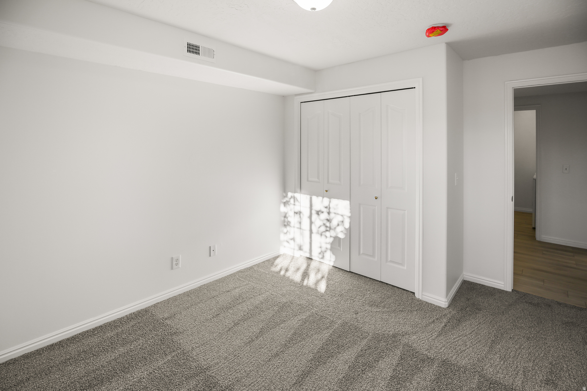 COUNTRY WOODS - Residential