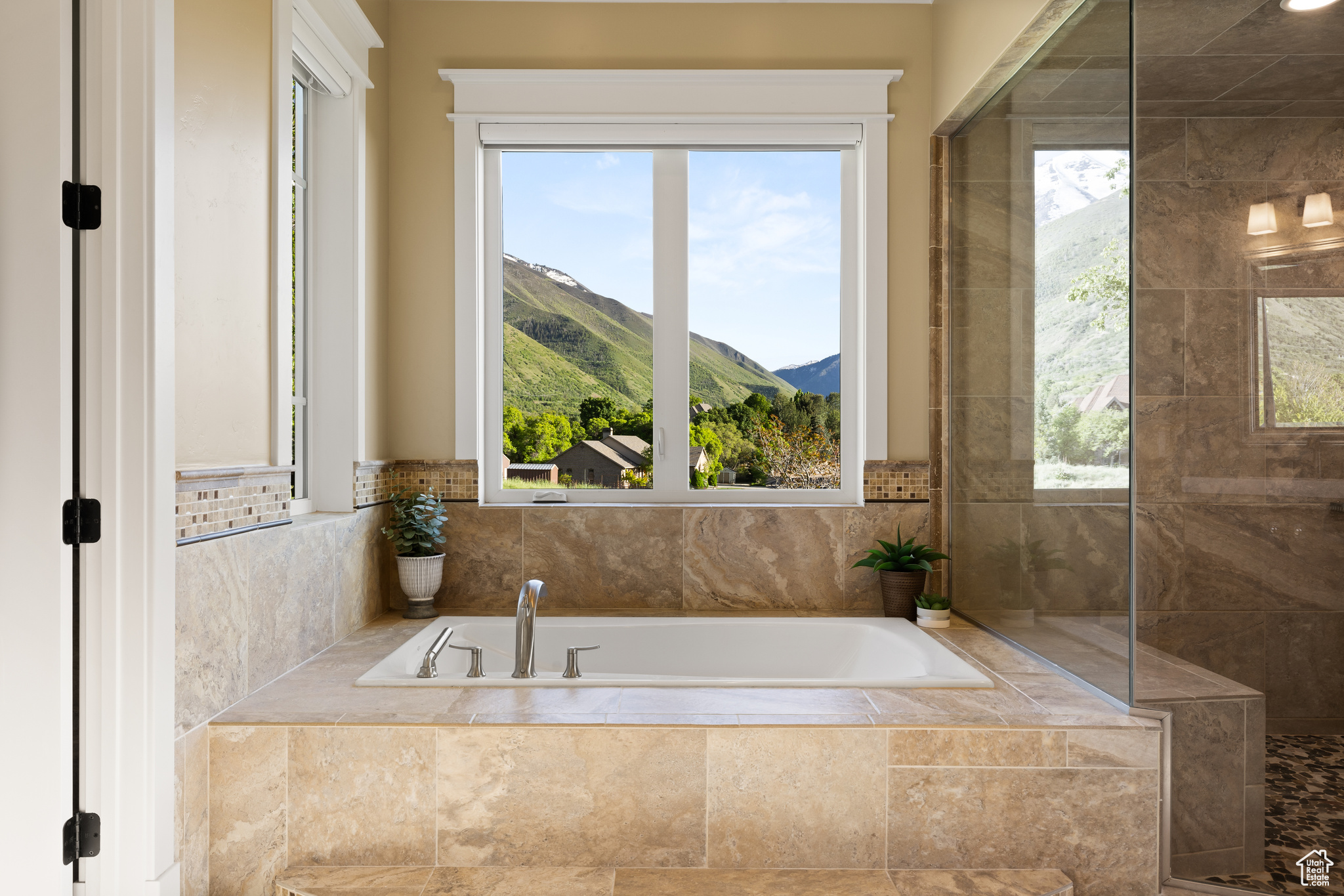 1515 E Maple St, Mapleton, Utah image 24