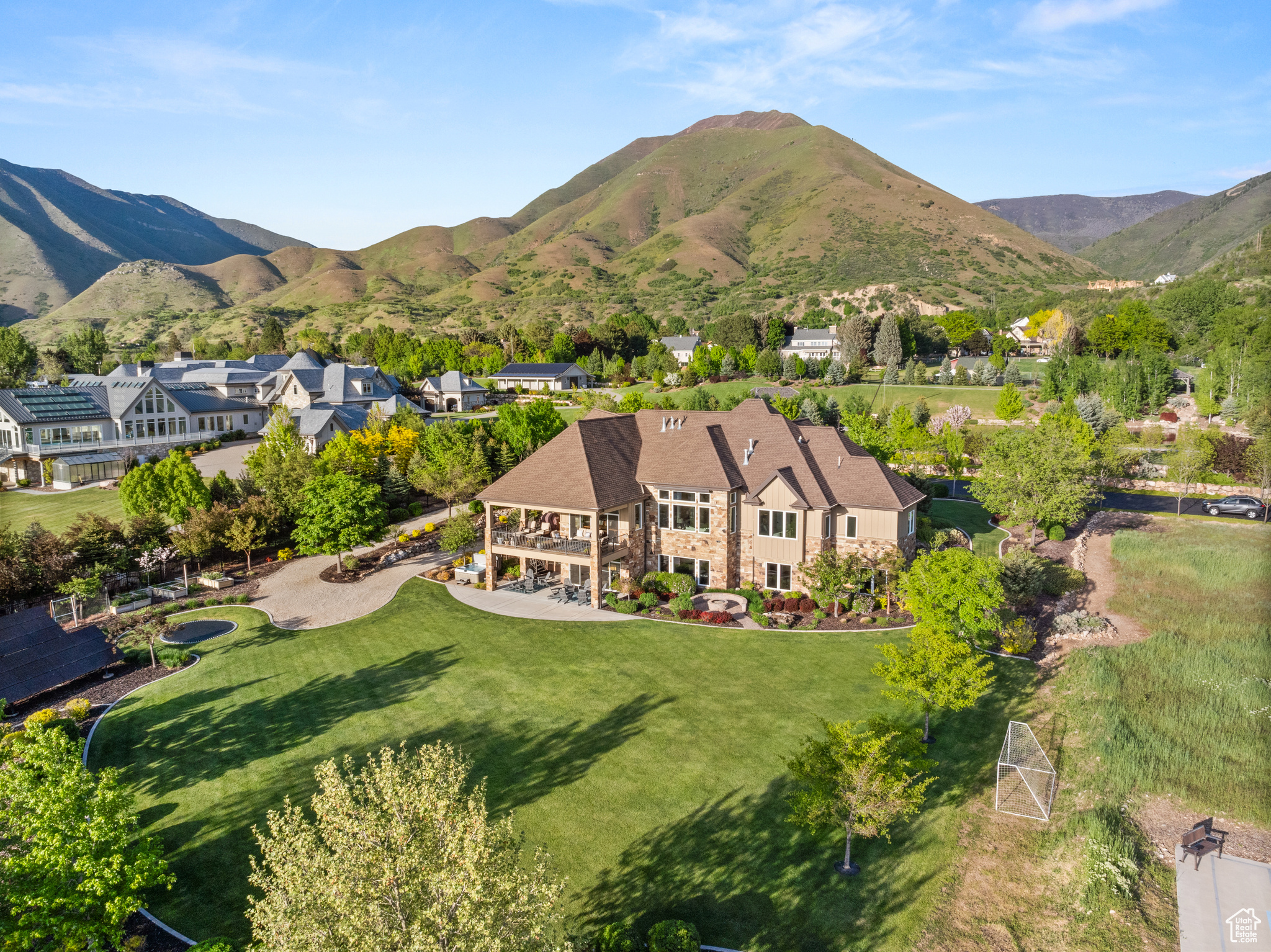 WOOD ESTATES - Residential