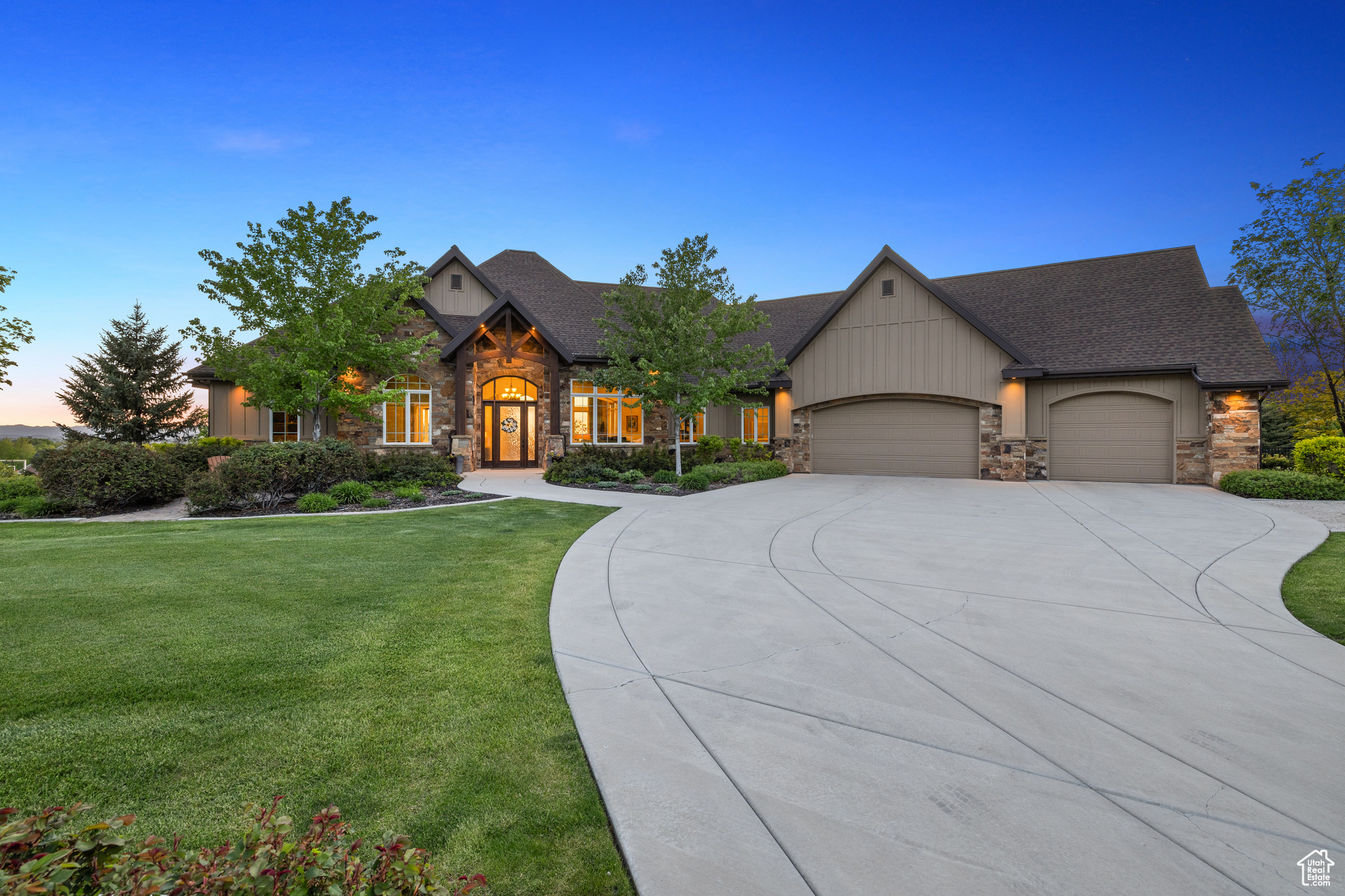 1515 E Maple St, Mapleton, Utah image 2