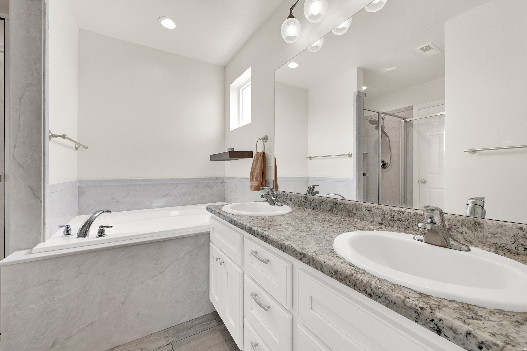 LAURELWOOD LANE - Residential