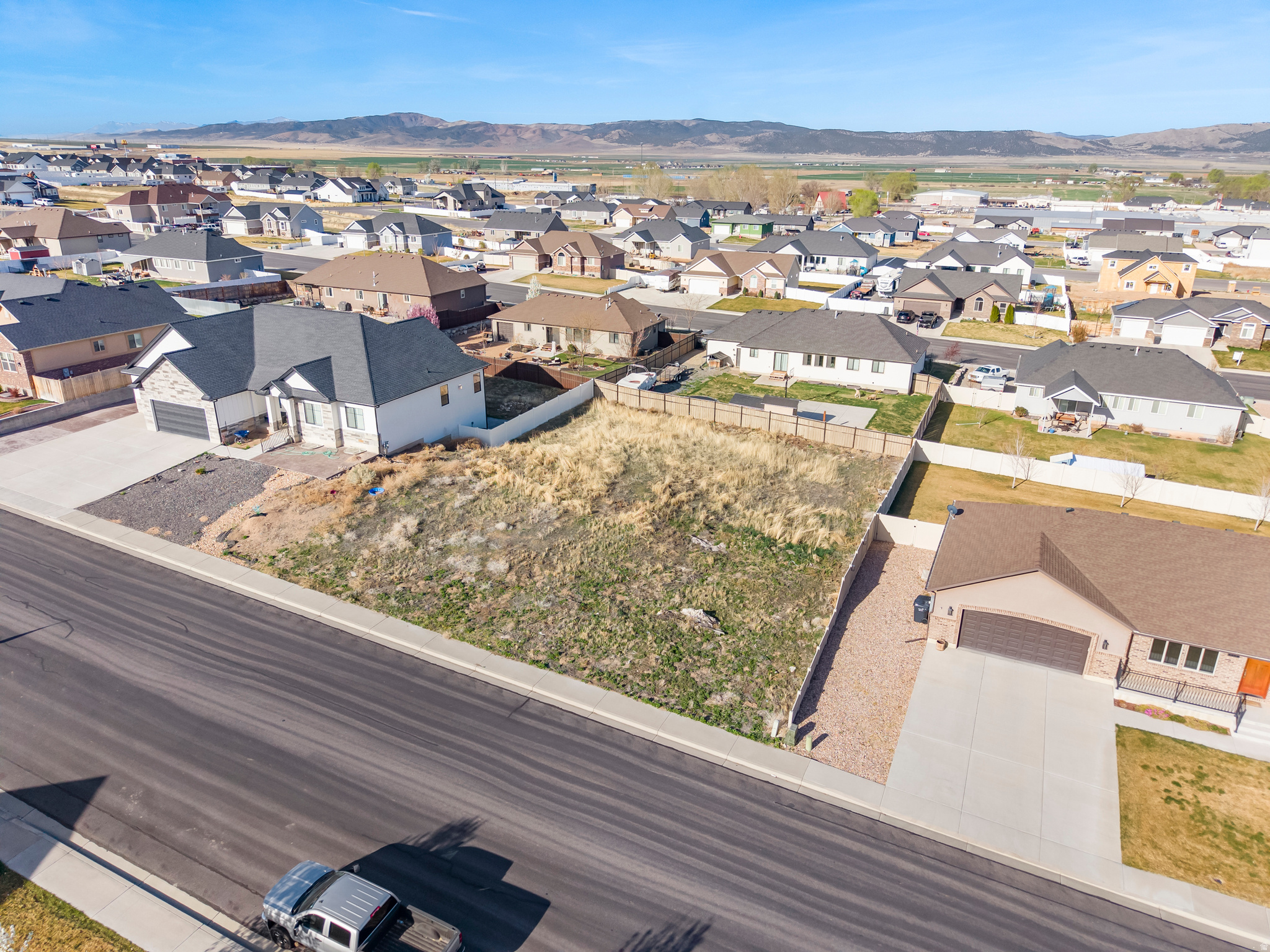 COVINGTON RIDGE ESTATES - Land