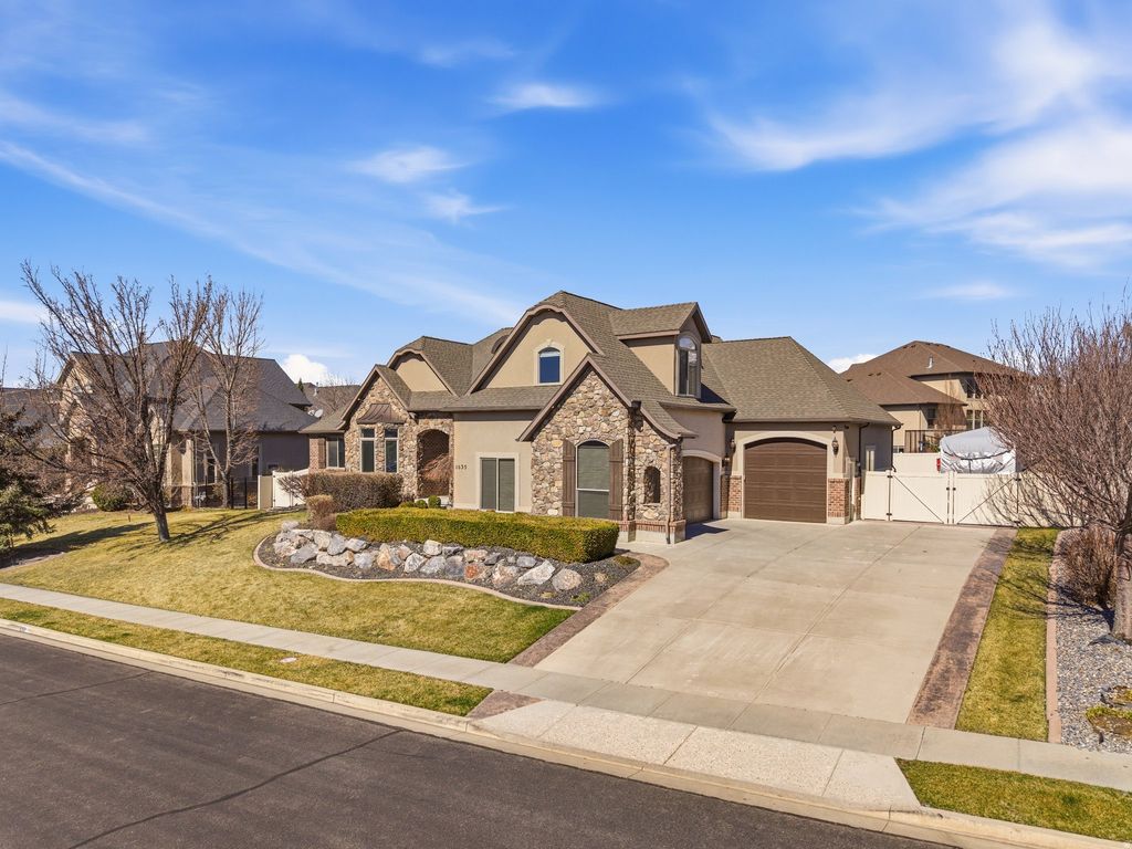 Photo of 1635 E 1060 N, Lehi, UT 84043 (MLS # 2142486)