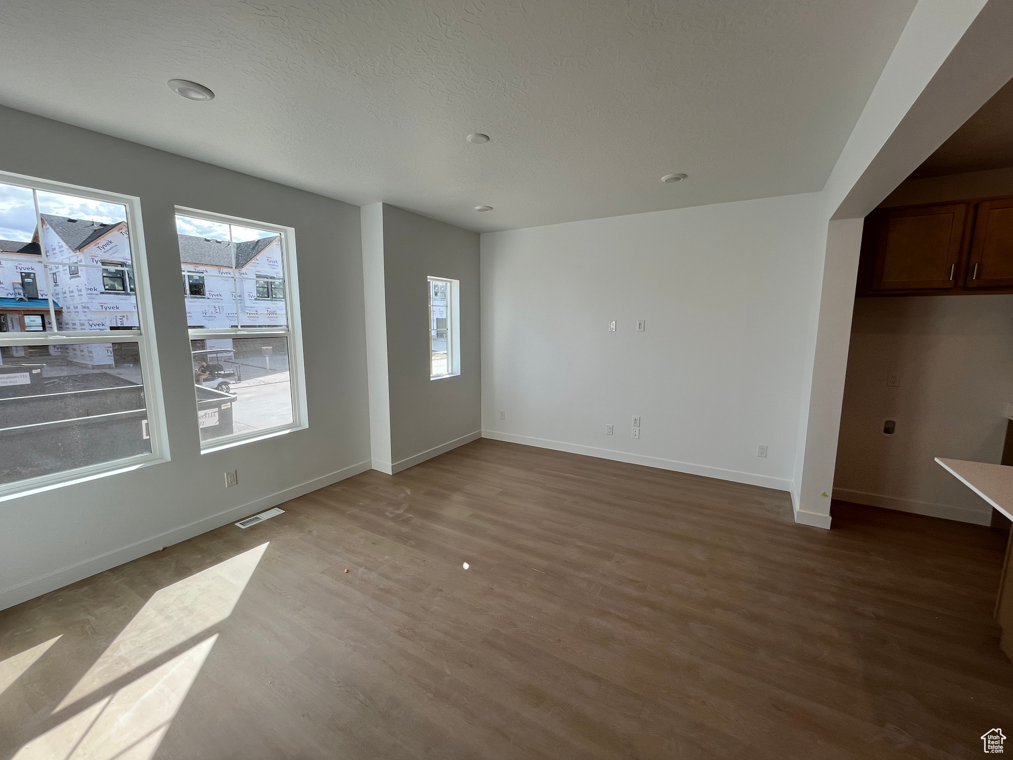 FIREFLY - Residential