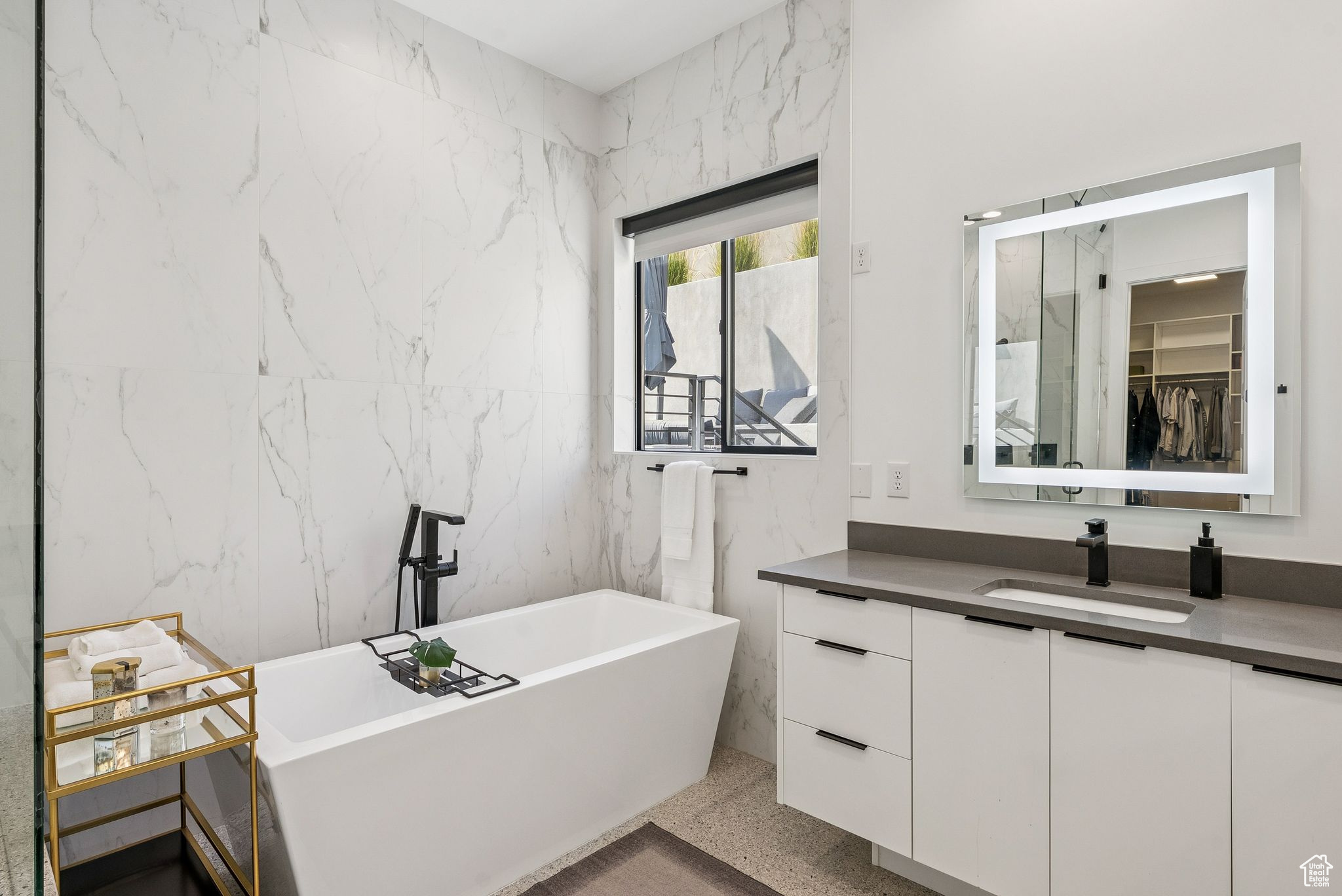 OAK VISTA AT SUNCREST - Residential