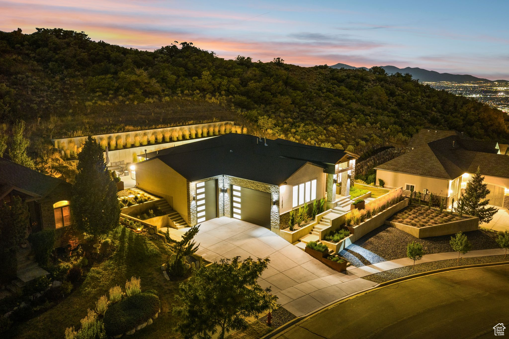 OAK VISTA AT SUNCREST - Residential