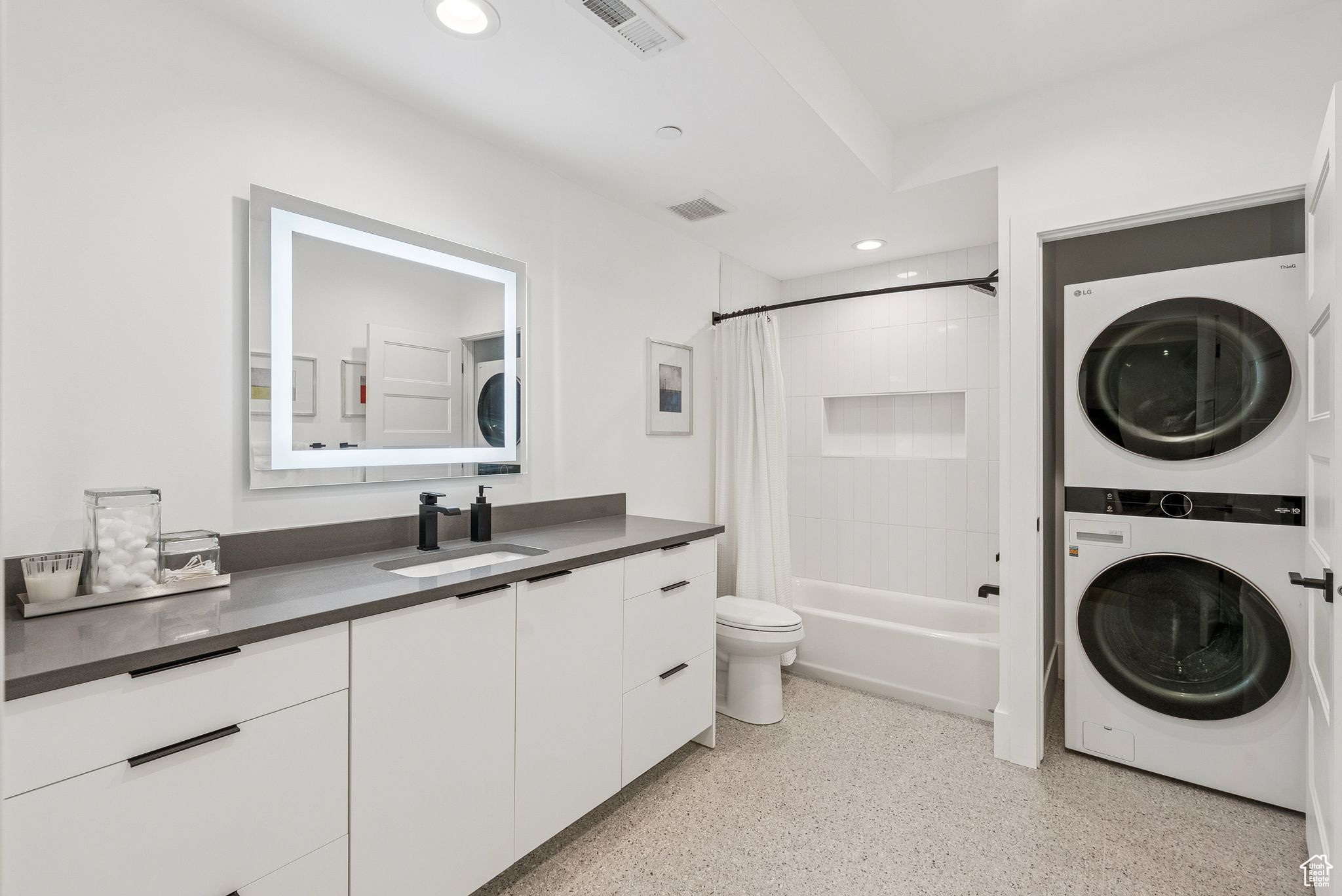 OAK VISTA AT SUNCREST - Residential