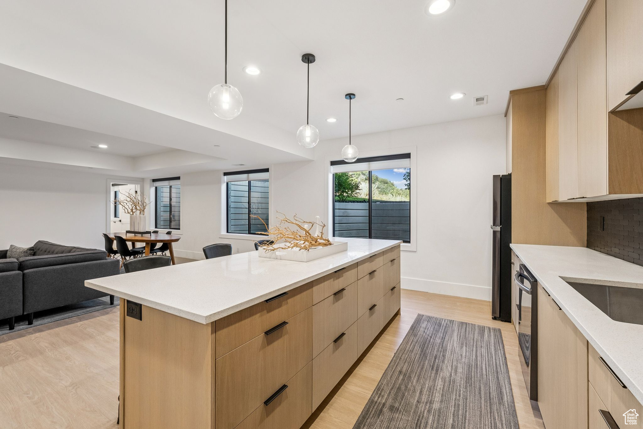 OAK VISTA AT SUNCREST - Residential