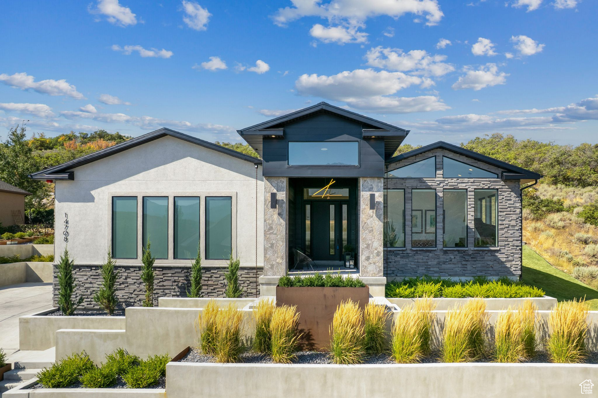 OAK VISTA AT SUNCREST - Residential