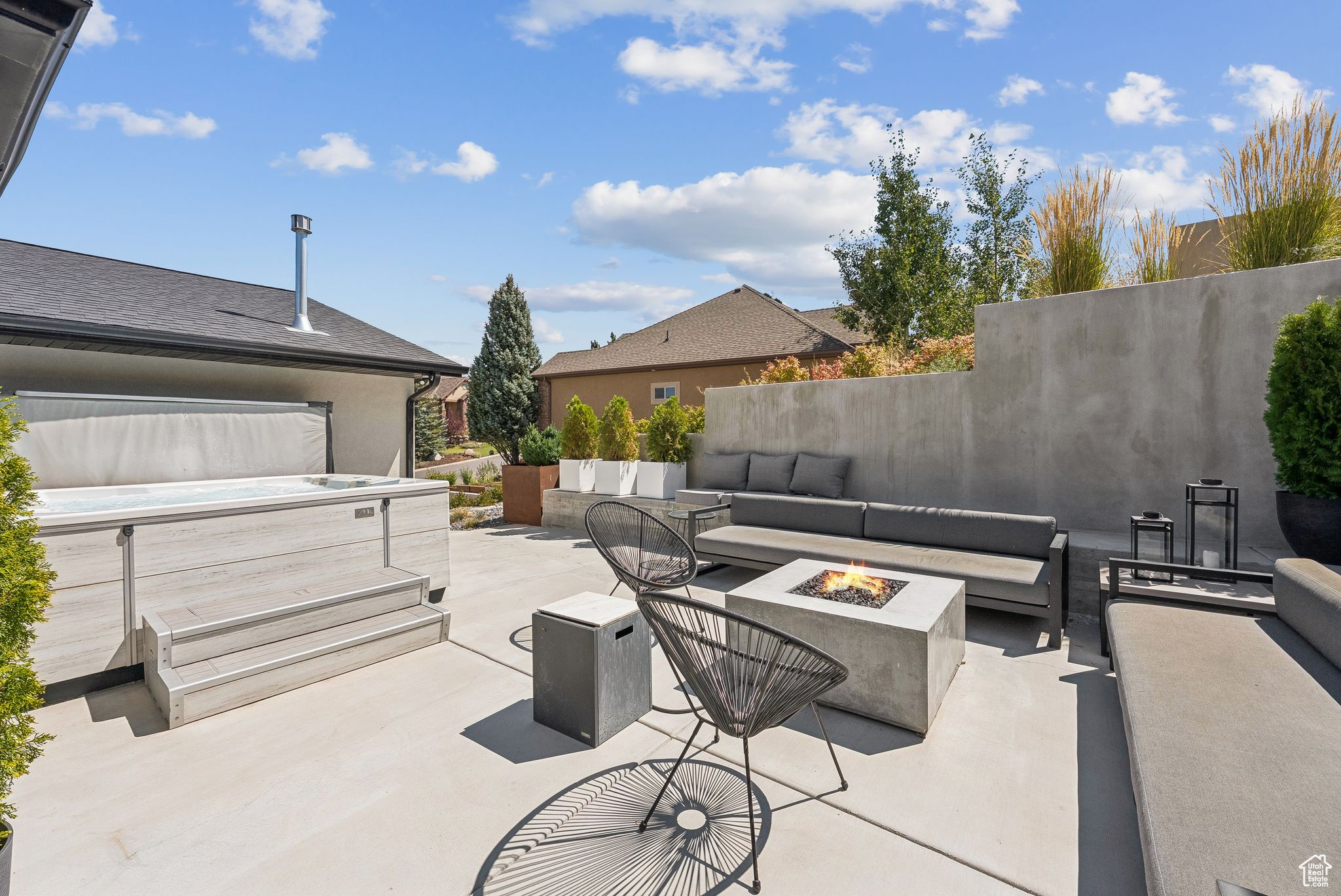 OAK VISTA AT SUNCREST - Residential