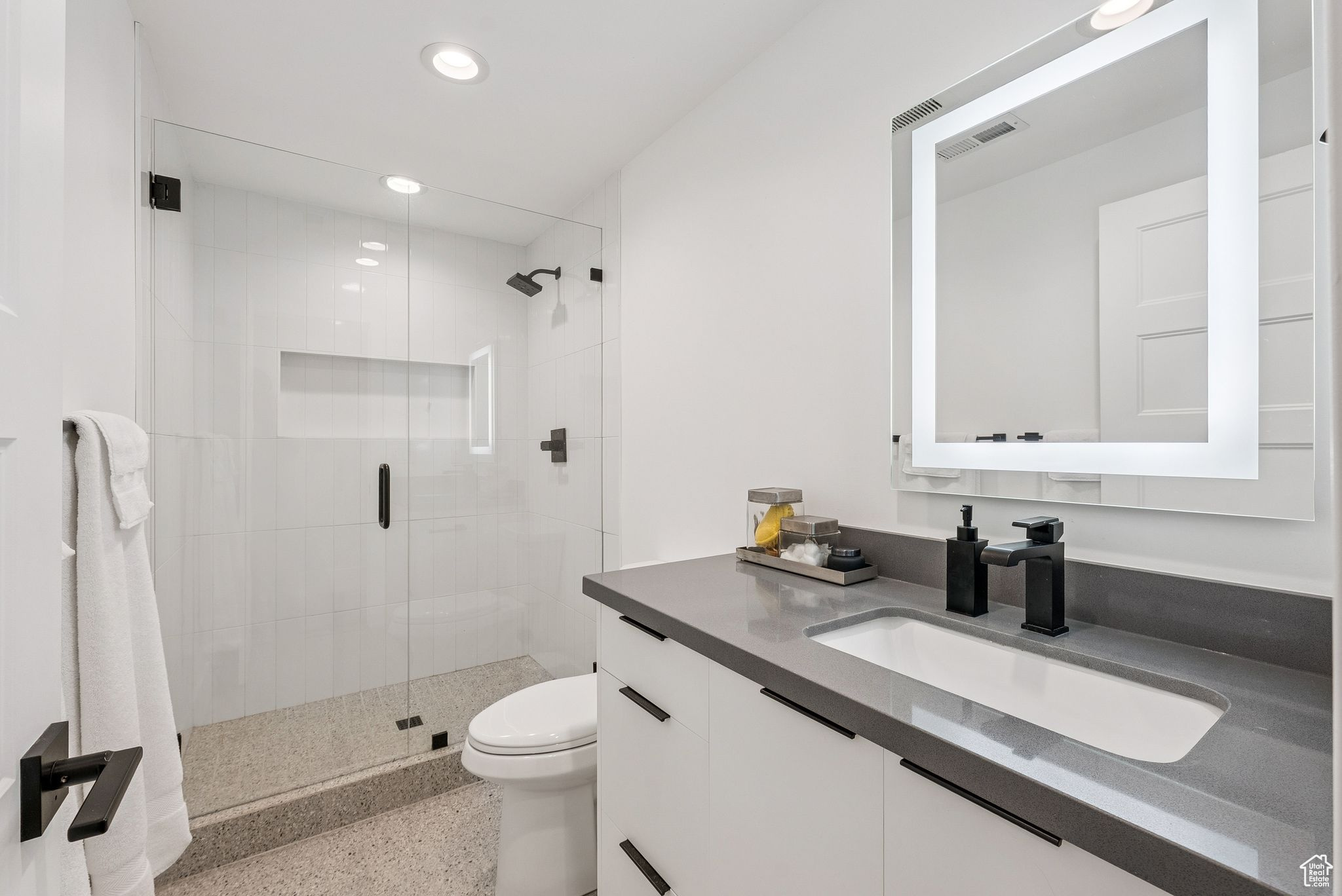 OAK VISTA AT SUNCREST - Residential