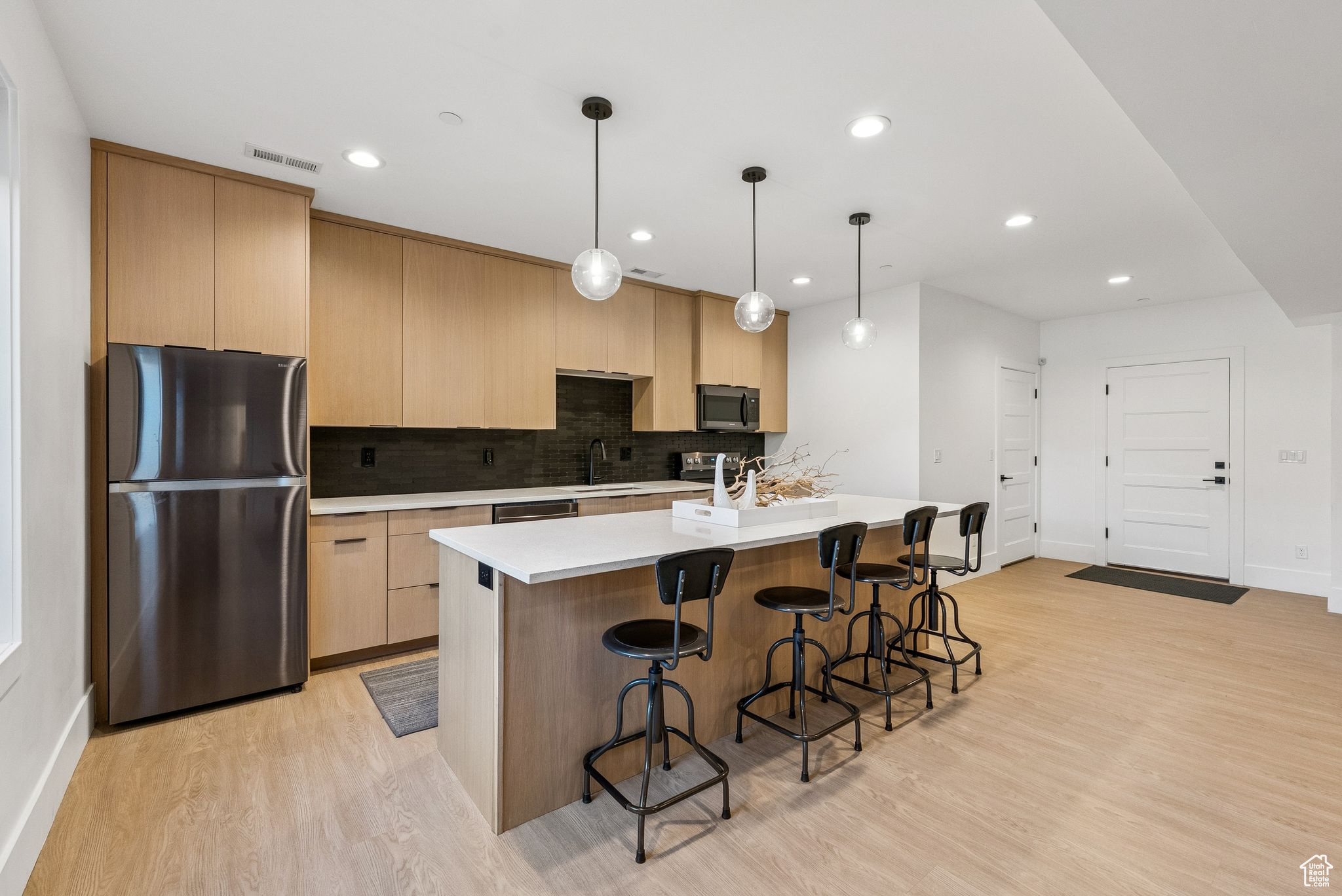 OAK VISTA AT SUNCREST - Residential