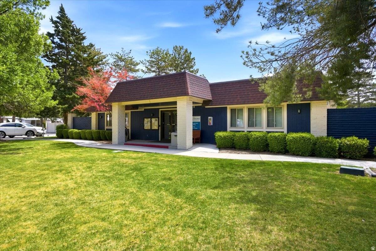 ALL SEASONS - Residential