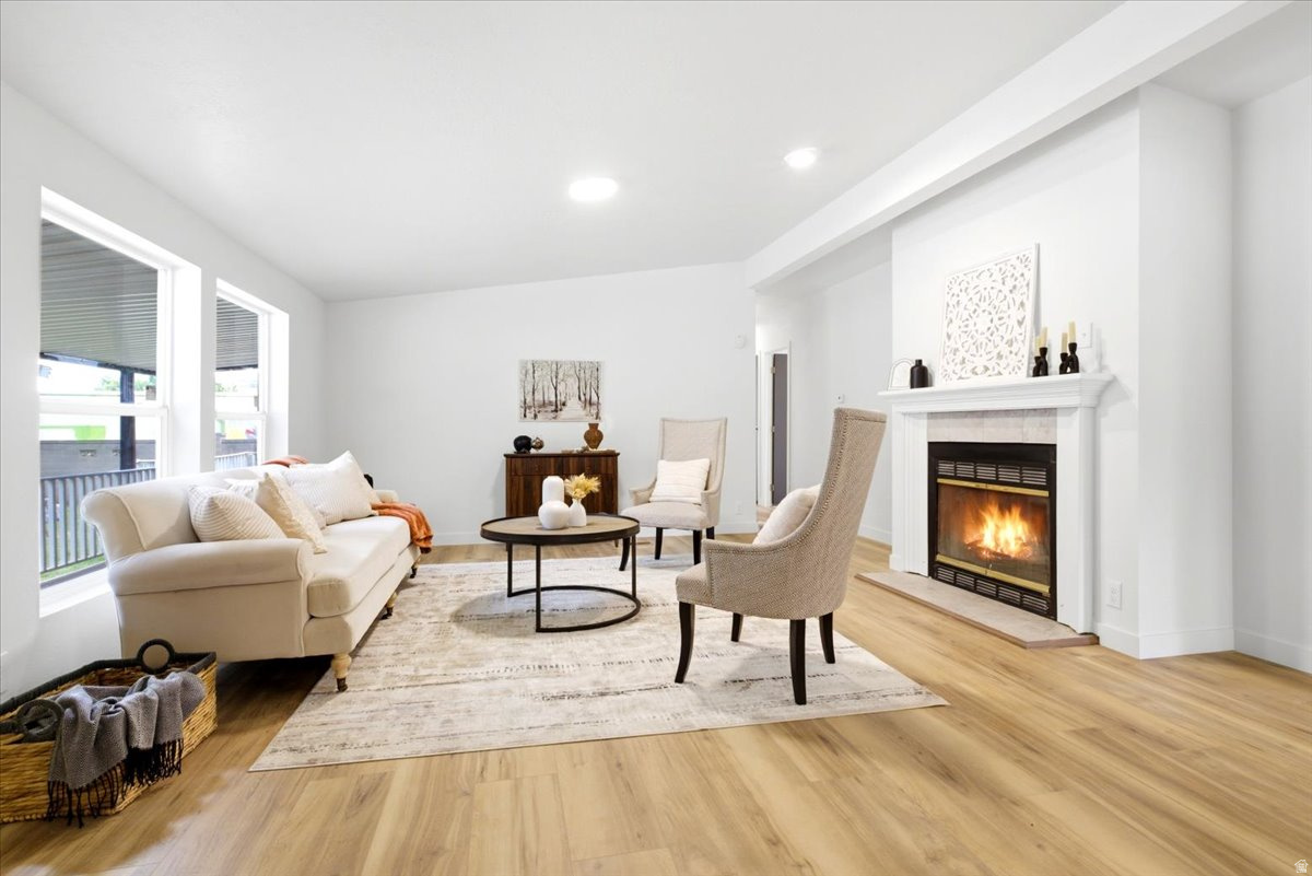ALL SEASONS - Residential