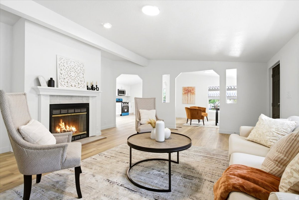 ALL SEASONS - Residential