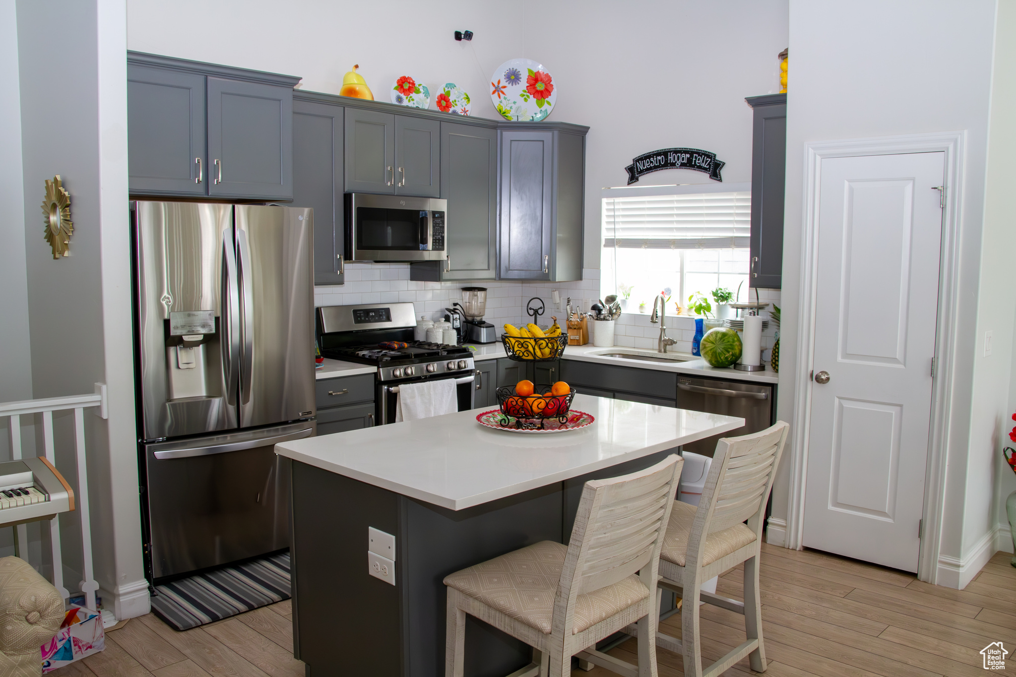 BROADVIEW SHORES PUD - Residential