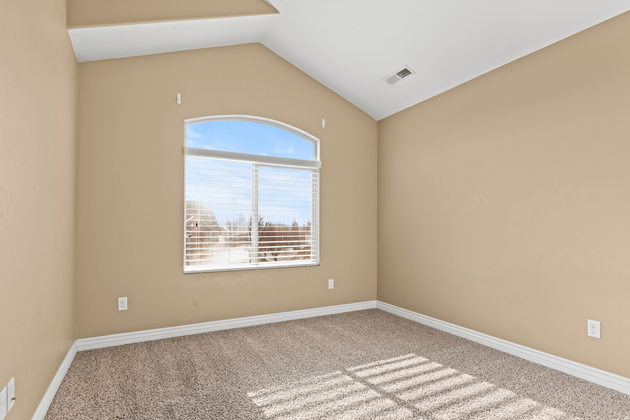 WEAVER MEADOWS - Residential