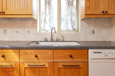 Tiny photo for 844 E ELM AVE S, Salt Lake City, UT 84106 (MLS # 2155814)
