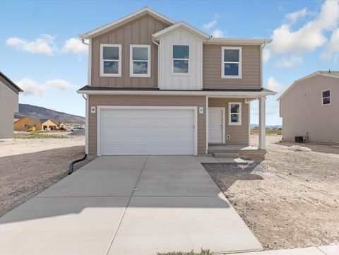 Photo of 2392 E WOODBURY LN, Eagle Mountain, UT 84005 (MLS # 2117553)