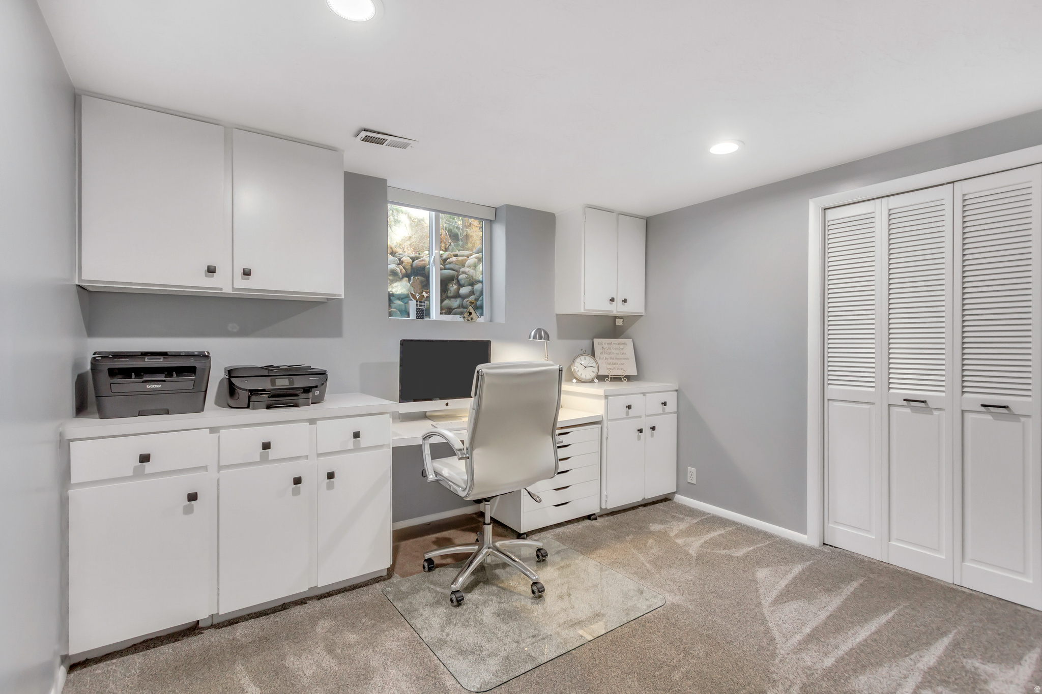 INTERNATIONAL GARDENS - Residential