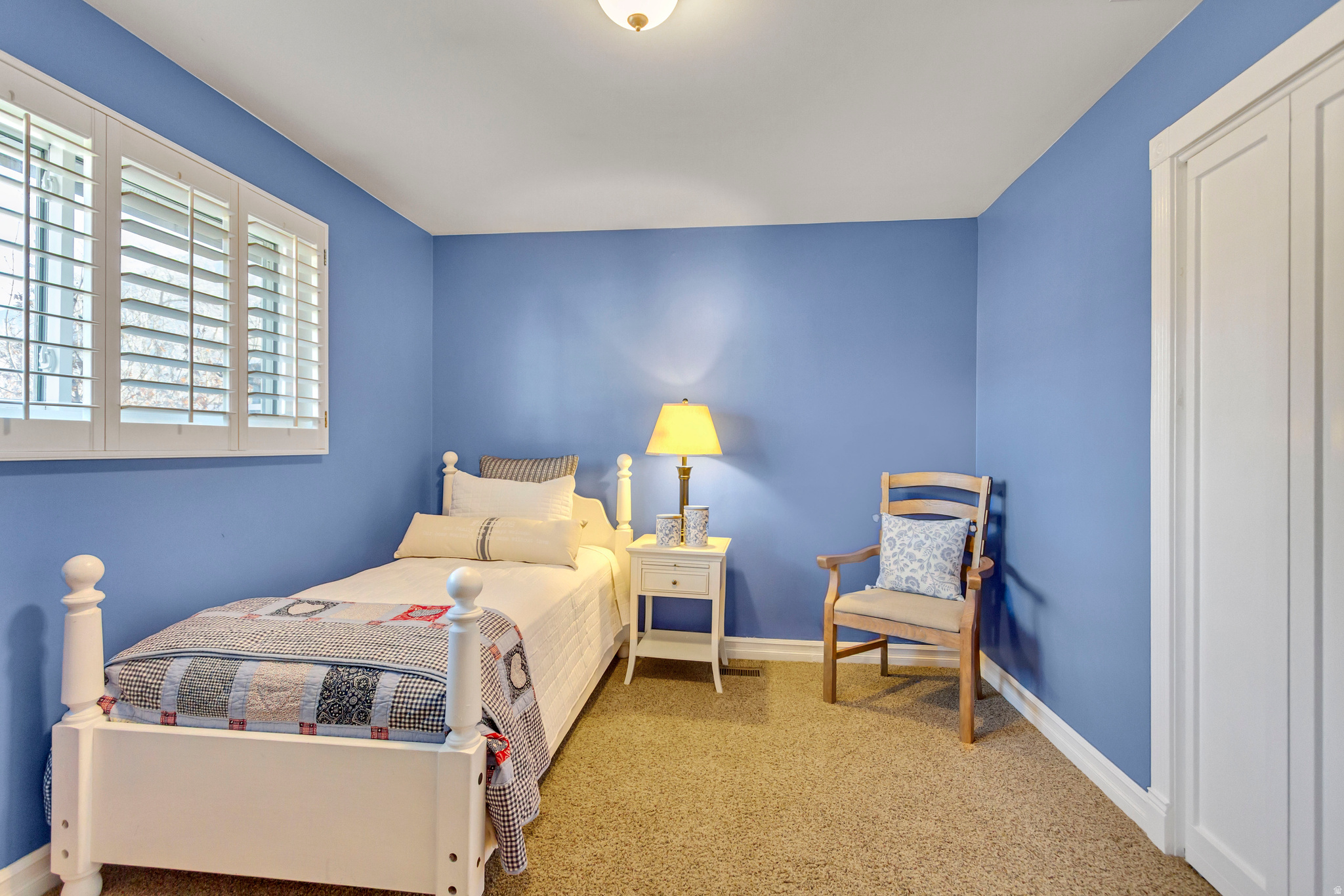 INTERNATIONAL GARDENS - Residential