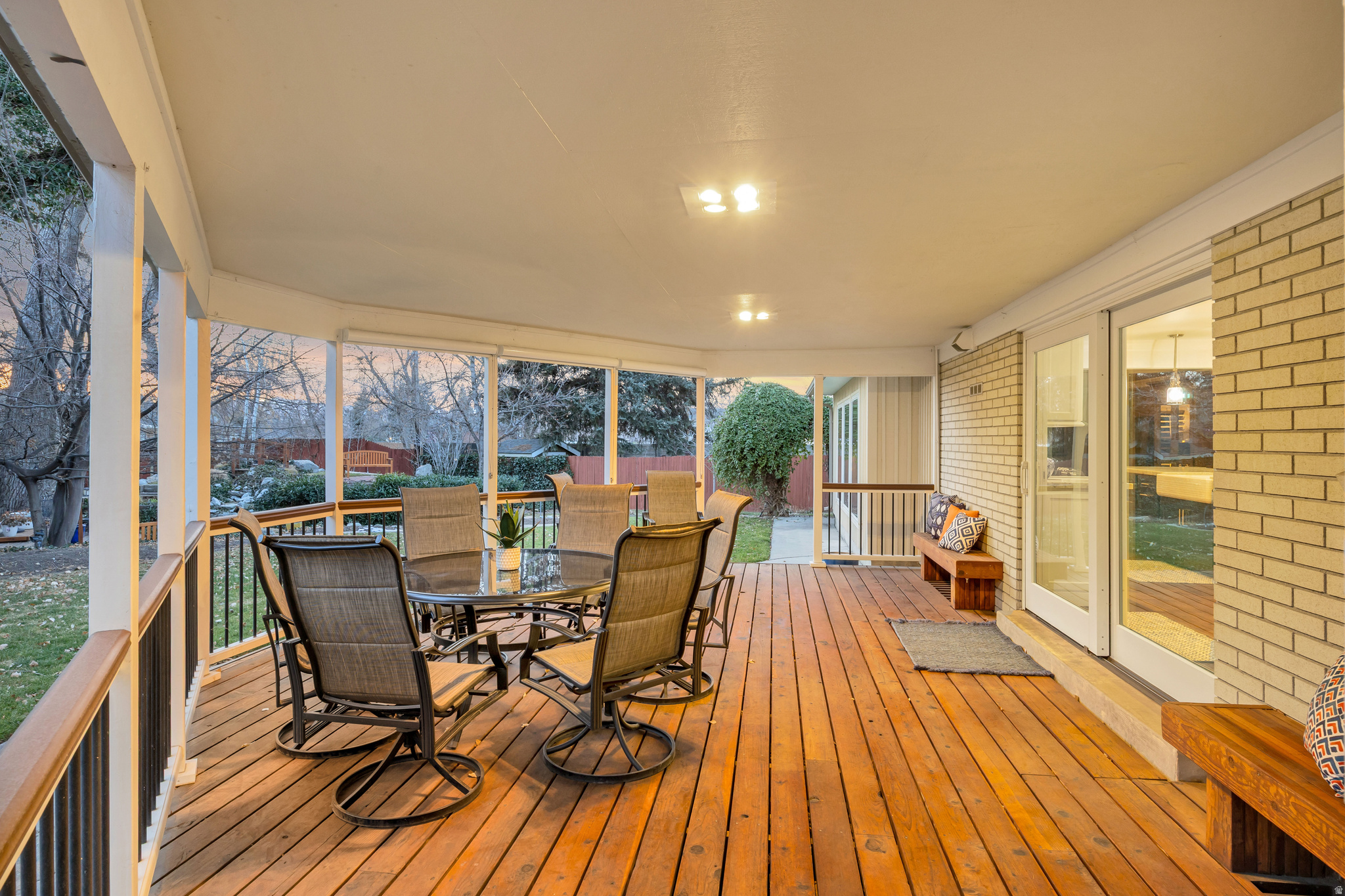 INTERNATIONAL GARDENS - Residential